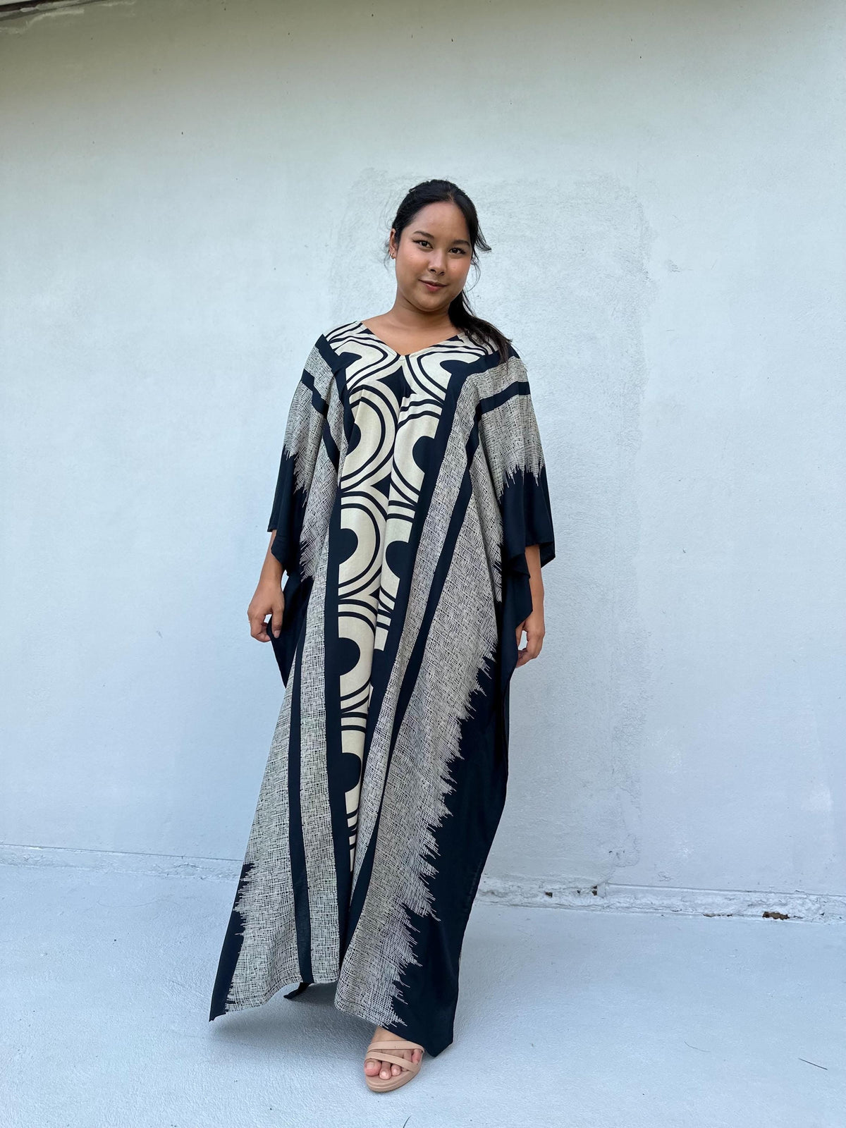 Mala Handworks Luna Crescent Kaftan in Black