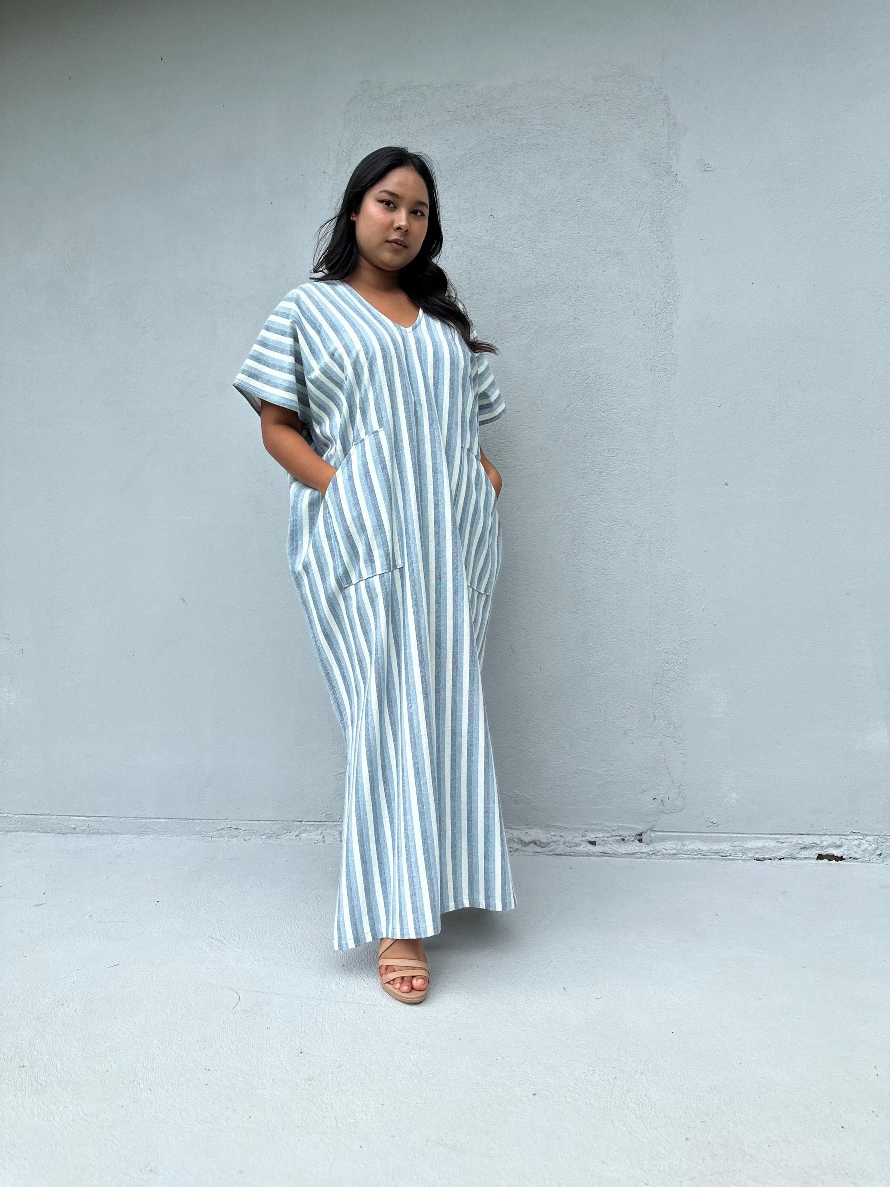 Mala Handworks Daria Hand-Woven Cotton Kaftan in White & Mist Stripe