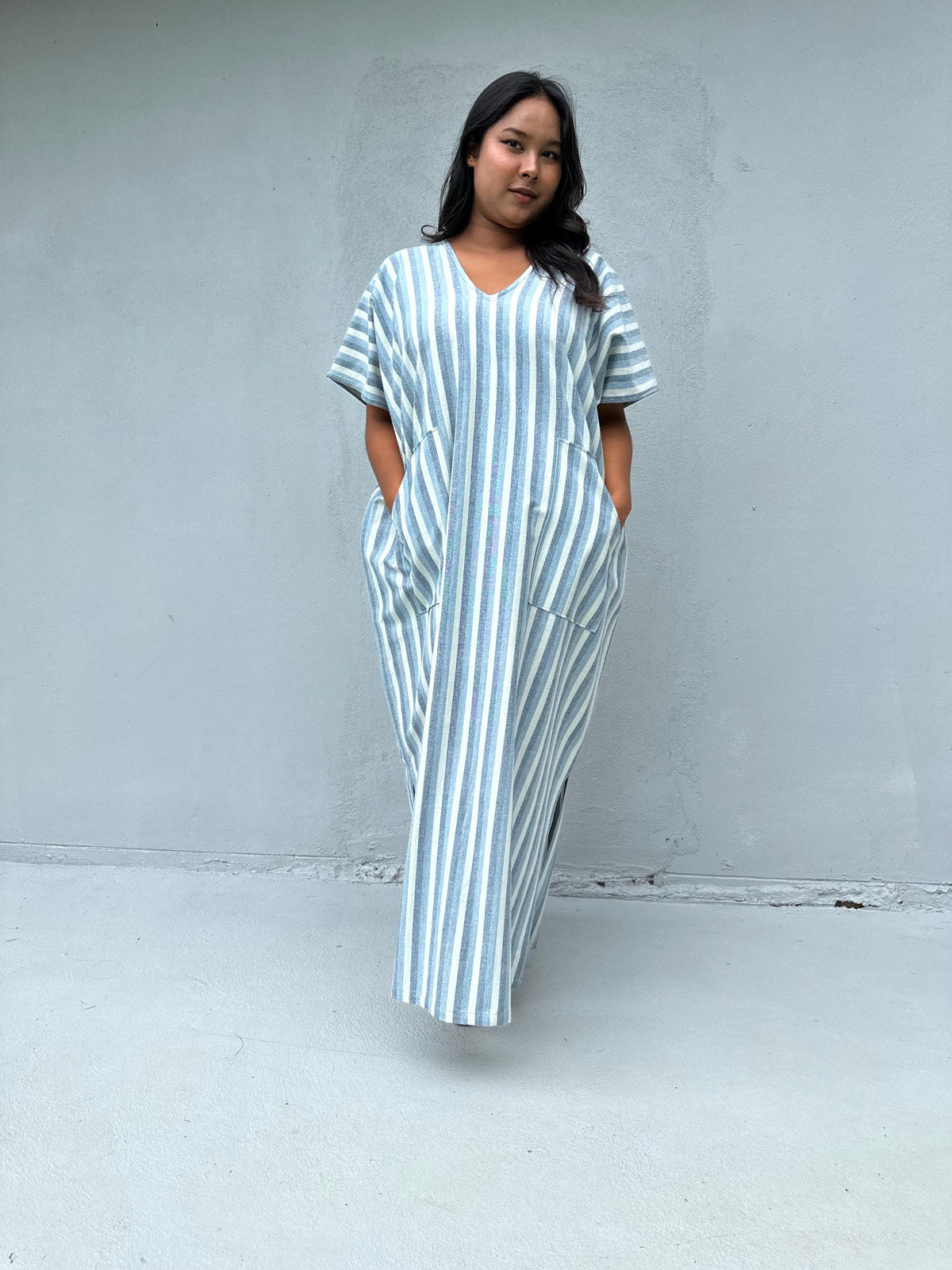 Mala Handworks Daria Hand-Woven Cotton Kaftan in White & Mist Stripe