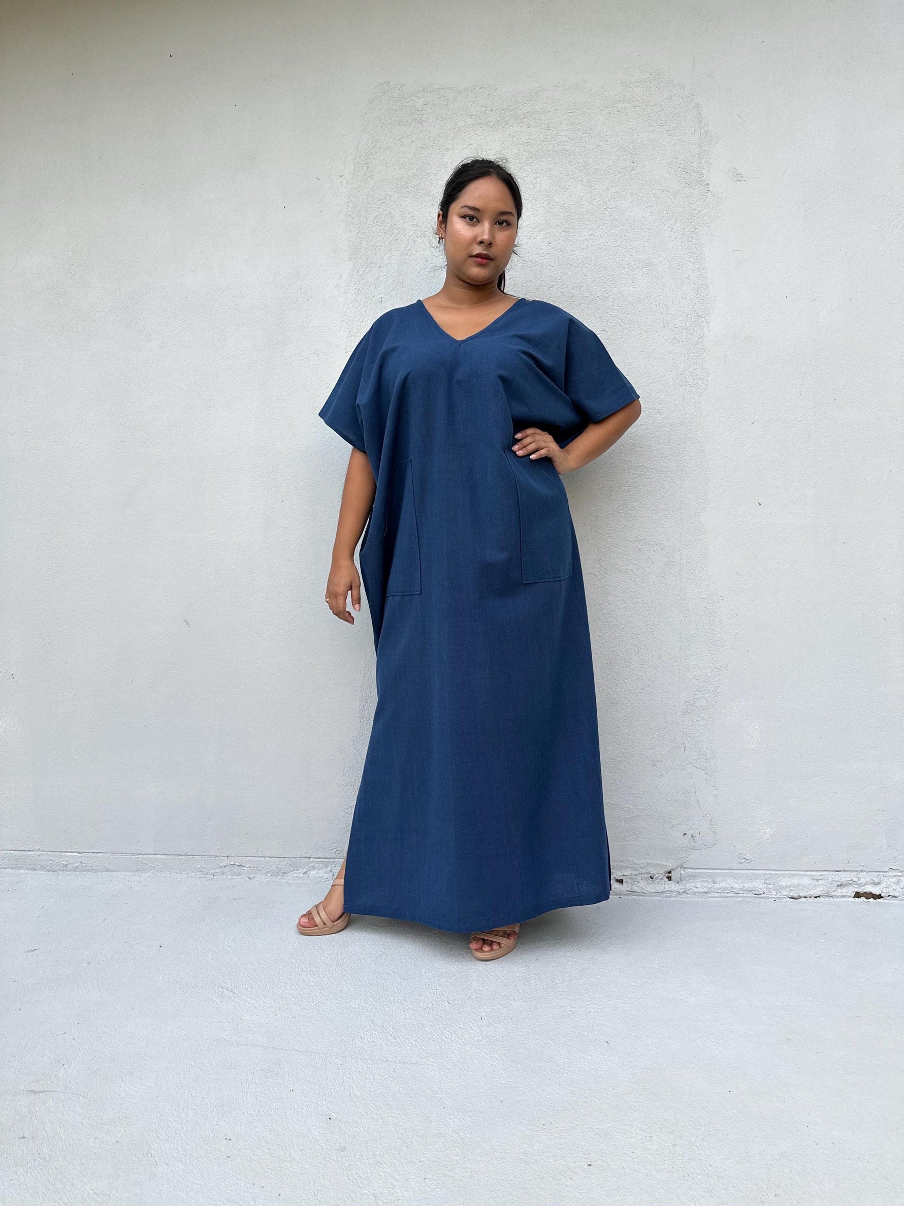 Mala Handworks Daria Hand-Woven Cotton Kaftan in Navy