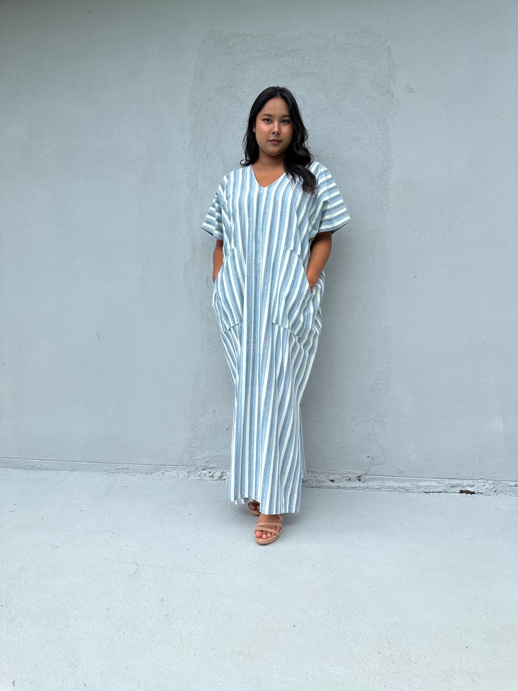 Mala Handworks Daria Hand-Woven Cotton Kaftan in White & Mist Stripe
