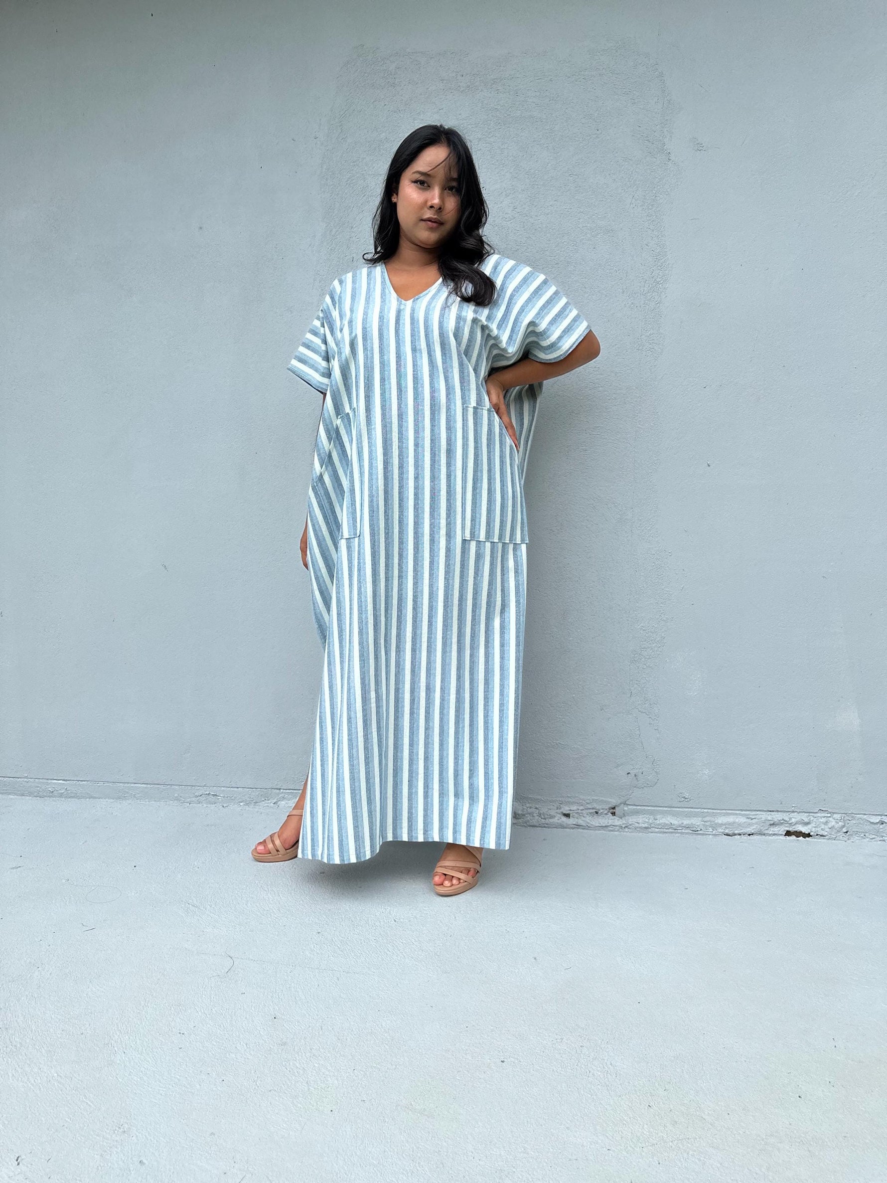 Mala Handworks Daria Hand-Woven Cotton Kaftan in White & Mist Stripe