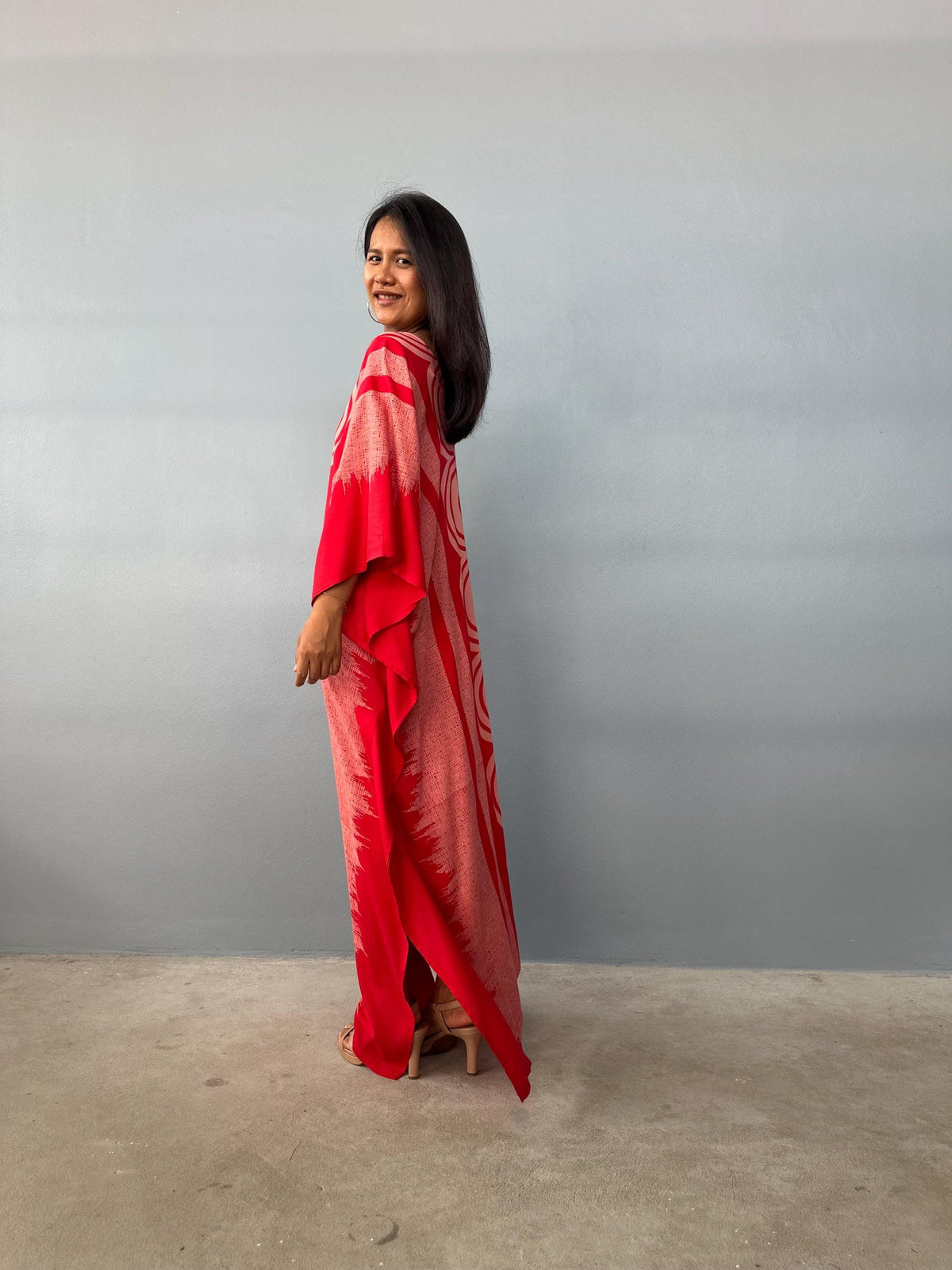 Mala Handworks Luna Echoeye Kaftan in Red
