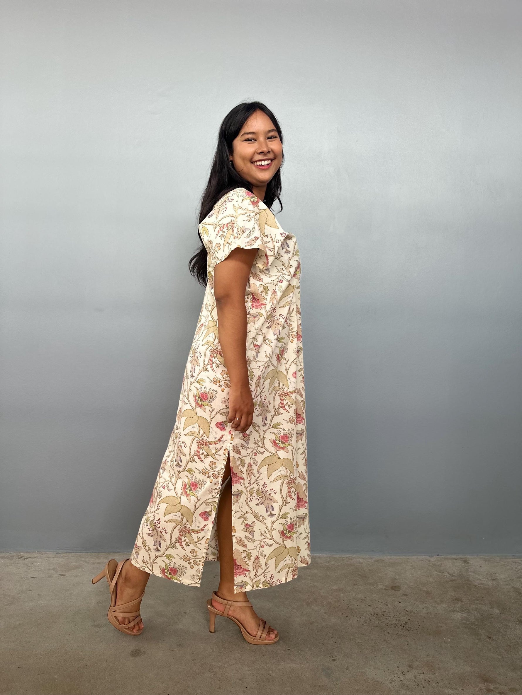Mala Handworks Callie Petite Cotton Kaftan in Cream Floral