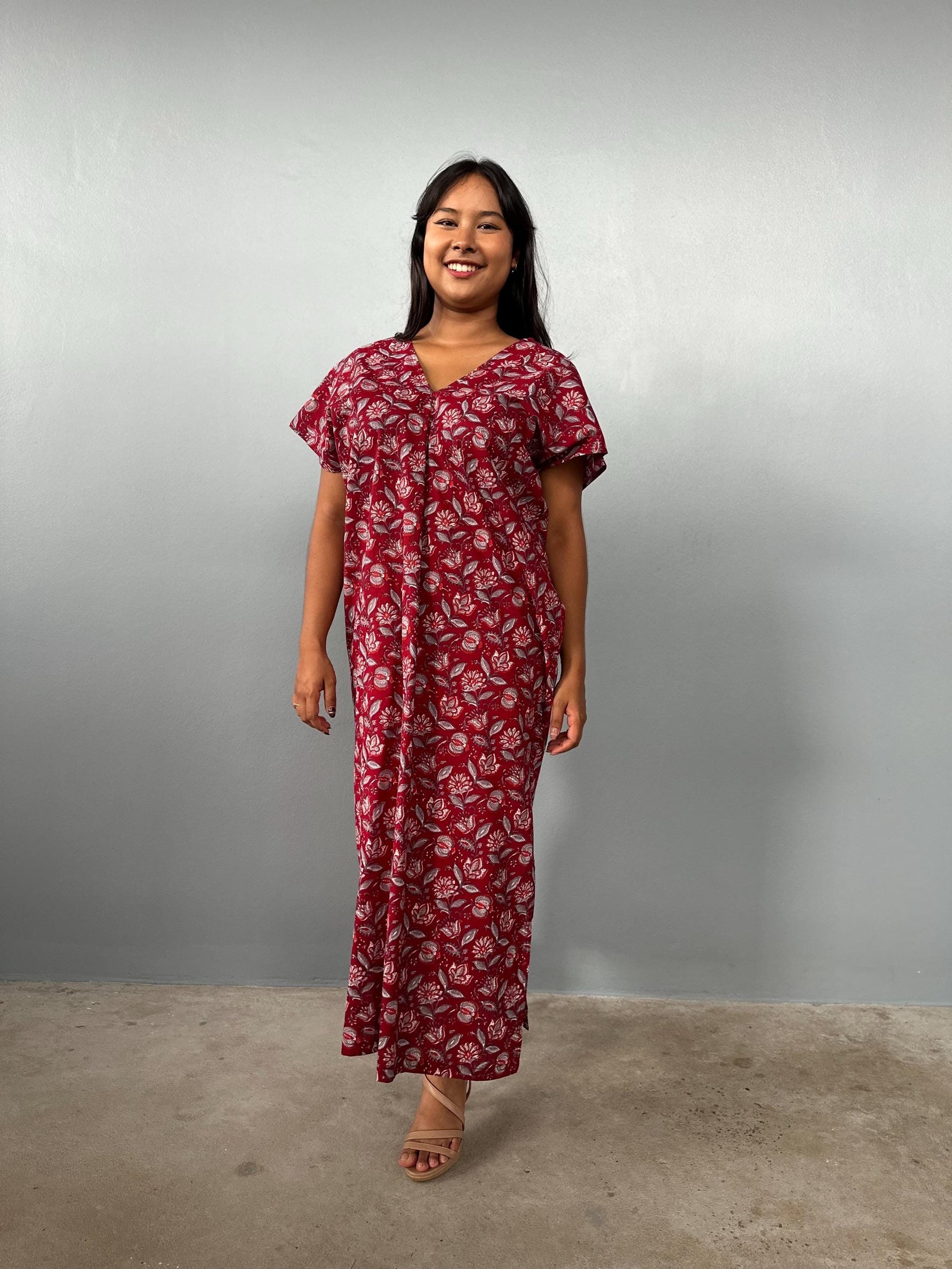 Mala Handworks Callie Petite Cotton Kaftan in Merlot Paisley