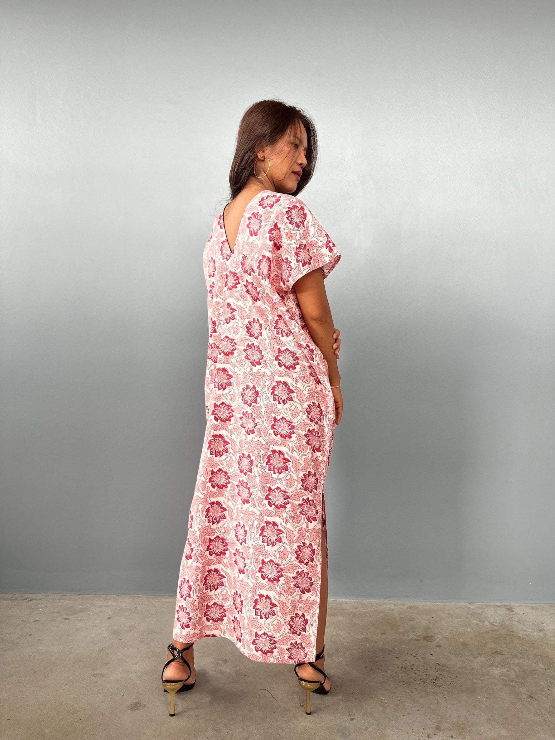 Mala Handworks Callie Petite Cotton Kaftan in Rose Paisley