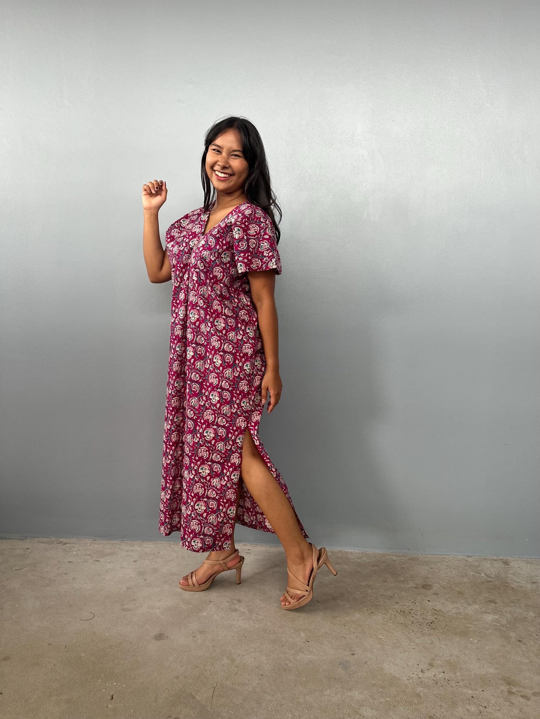 Mala Handworks Callie Petite Cotton Kaftan in Raspberry Paisley