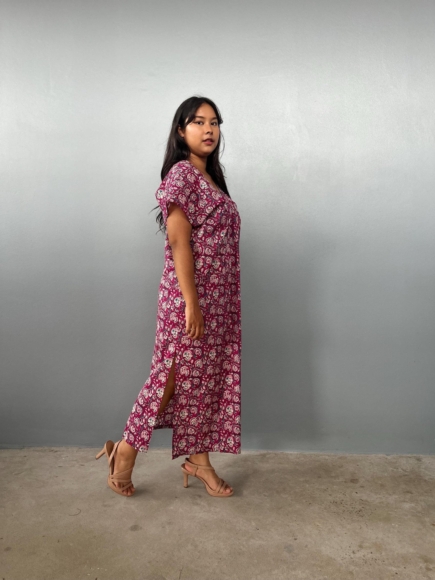 Mala Handworks Callie Petite Cotton Kaftan in Raspberry Paisley