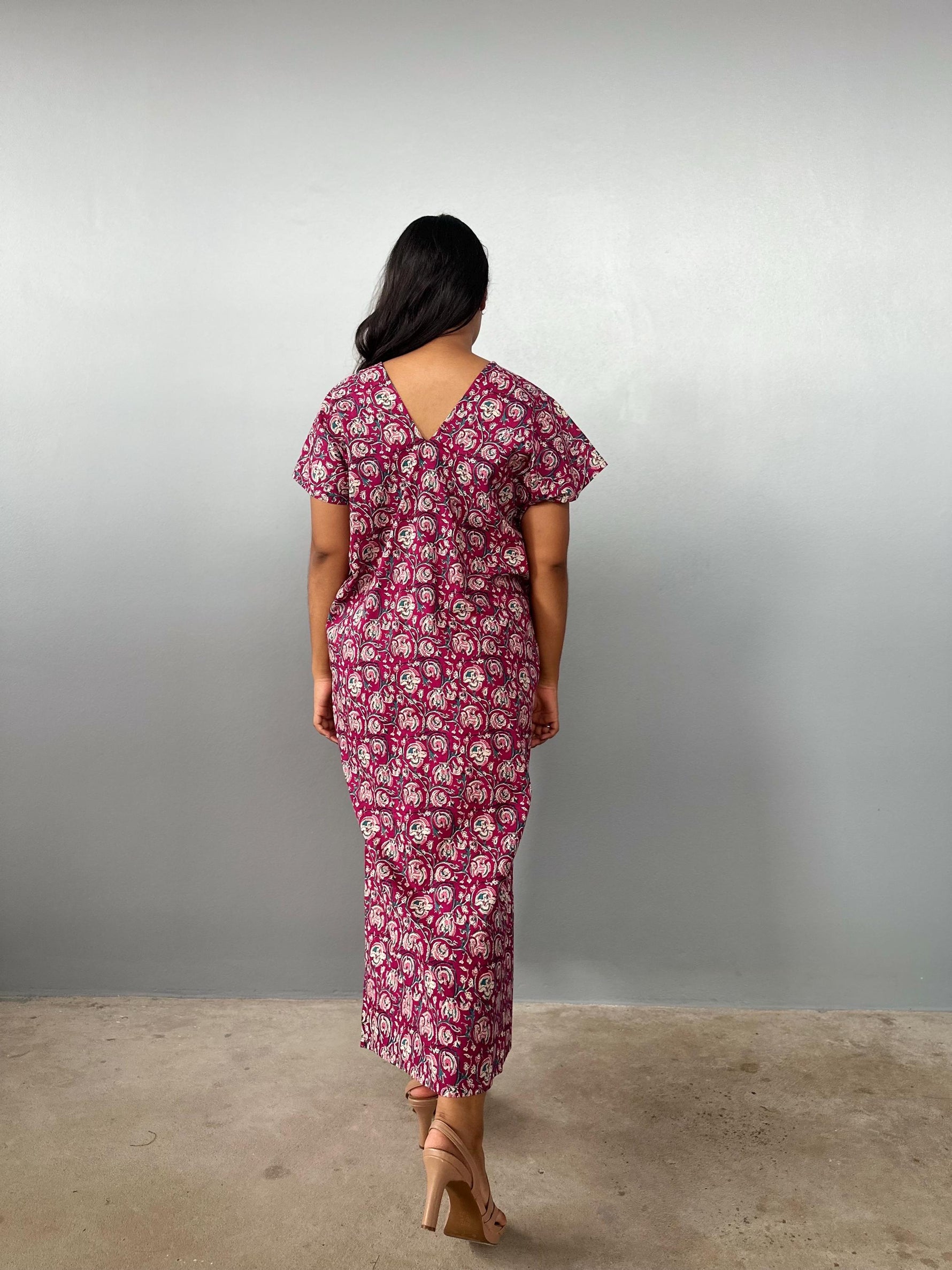 Mala Handworks Callie Petite Cotton Kaftan in Raspberry Paisley