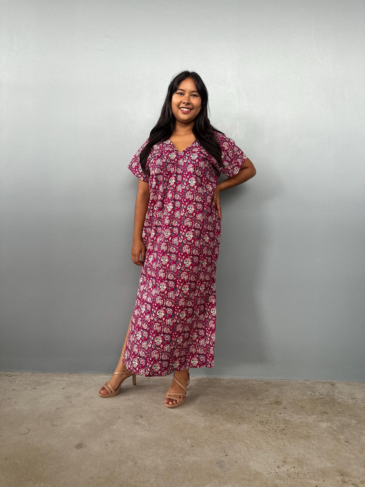 Mala Handworks Callie Petite Cotton Kaftan in Raspberry Paisley