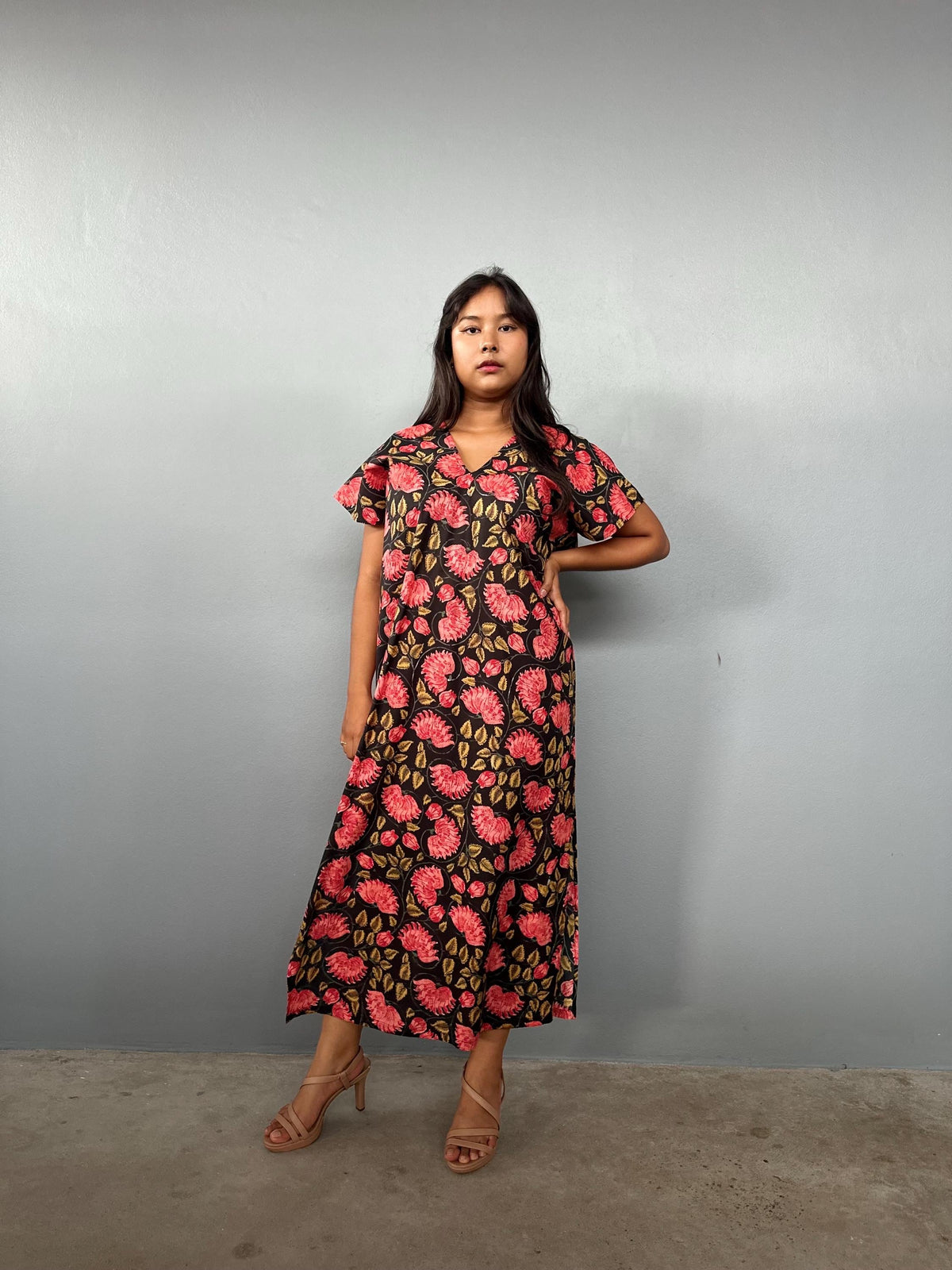 Mala Handworks Callie Petite Cotton Kaftan in Black & Rose Carnation