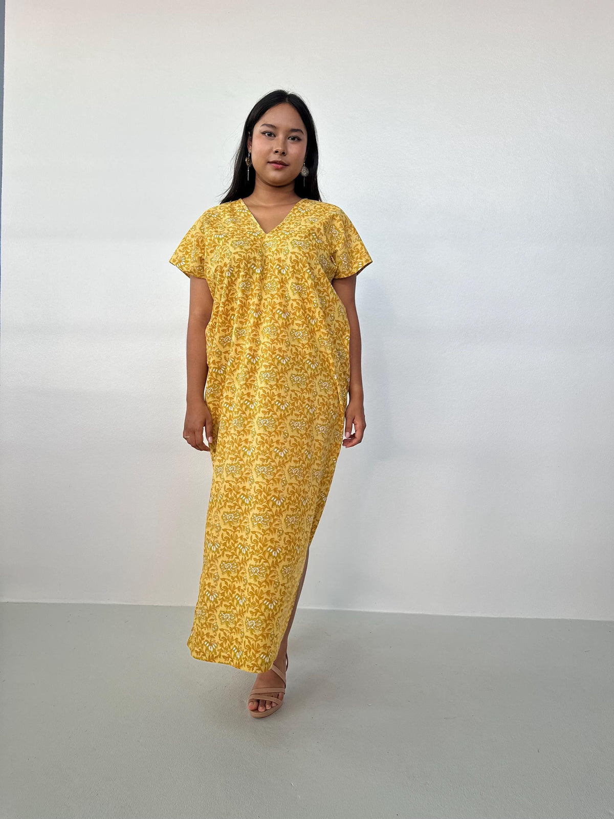 Mala Handworks Callie Petite Cotton Kaftan in Turmeric Paisley