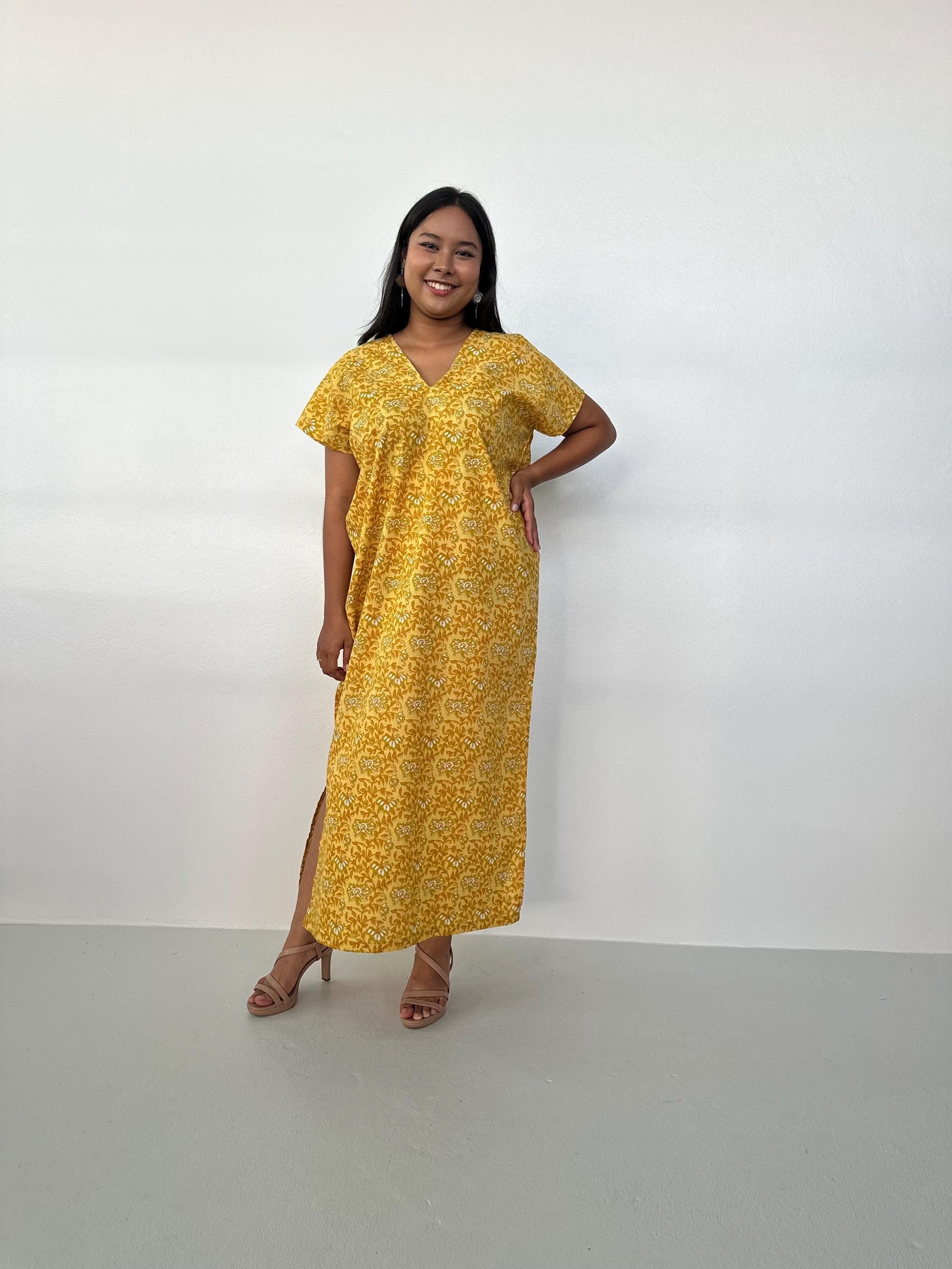 Mala Handworks Callie Petite Cotton Kaftan in Turmeric Paisley