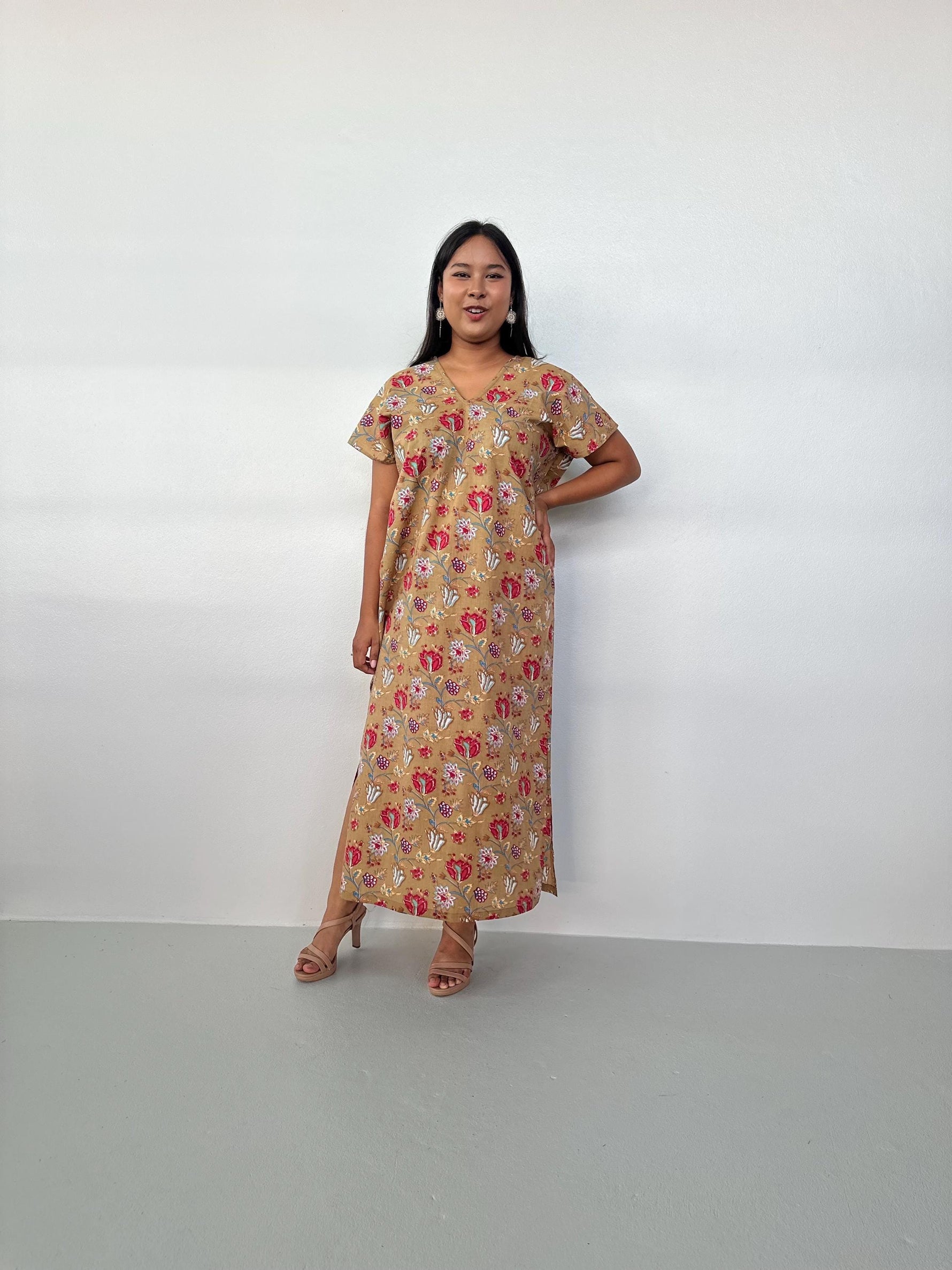 Mala Handworks Callie Petite Cotton Kaftan in Olive Paisley