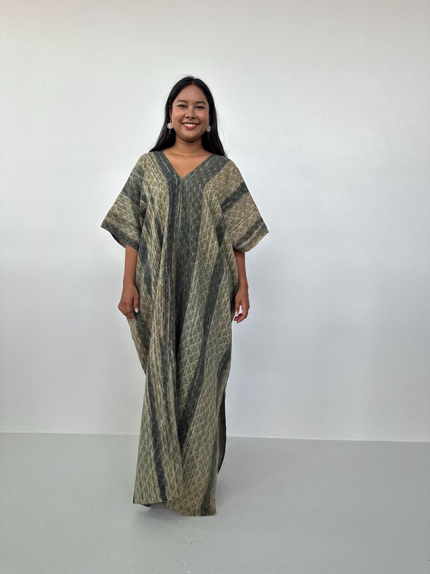 Penelope Cotton Kaftan in Gray & Tan