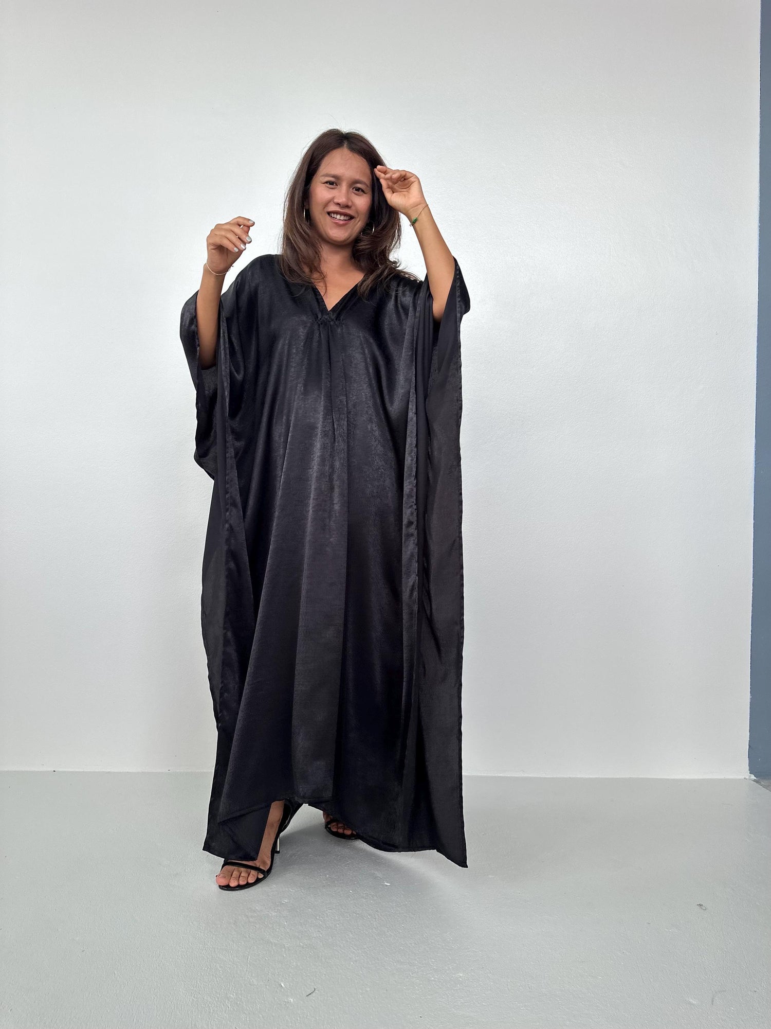 Lyla Satin Crepe Kaftan in Black