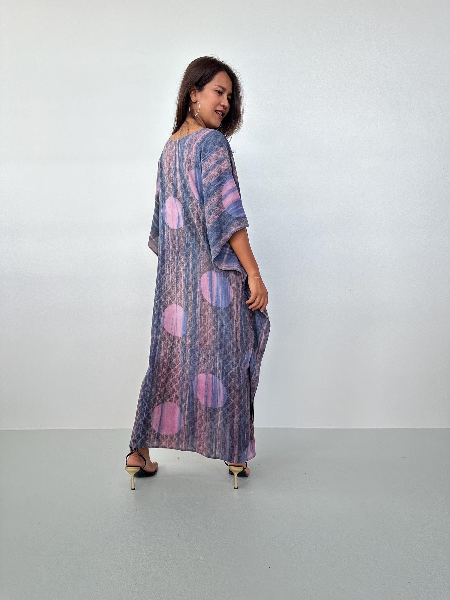 Lyla Natural Hand-Dyed Cotton Kaftan in Mauve