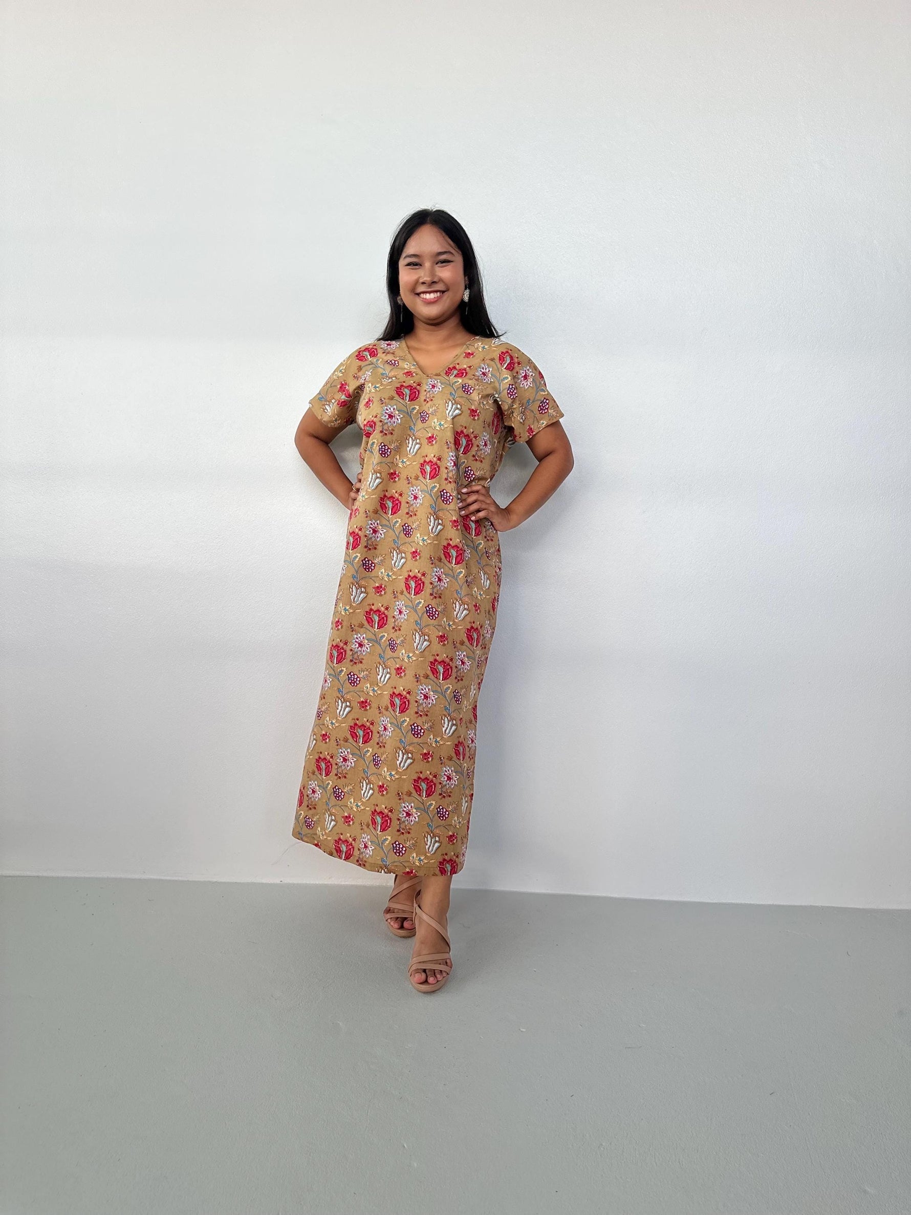 Mala Handworks Callie Petite Cotton Kaftan in Olive Paisley