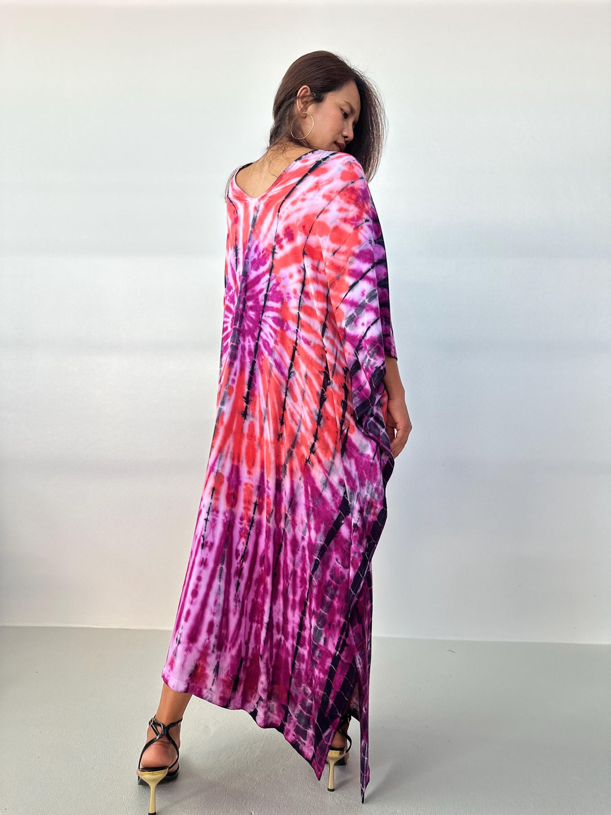 Mala Handworks Mala Kaftan in Violet & Fuchsia Tie Dye