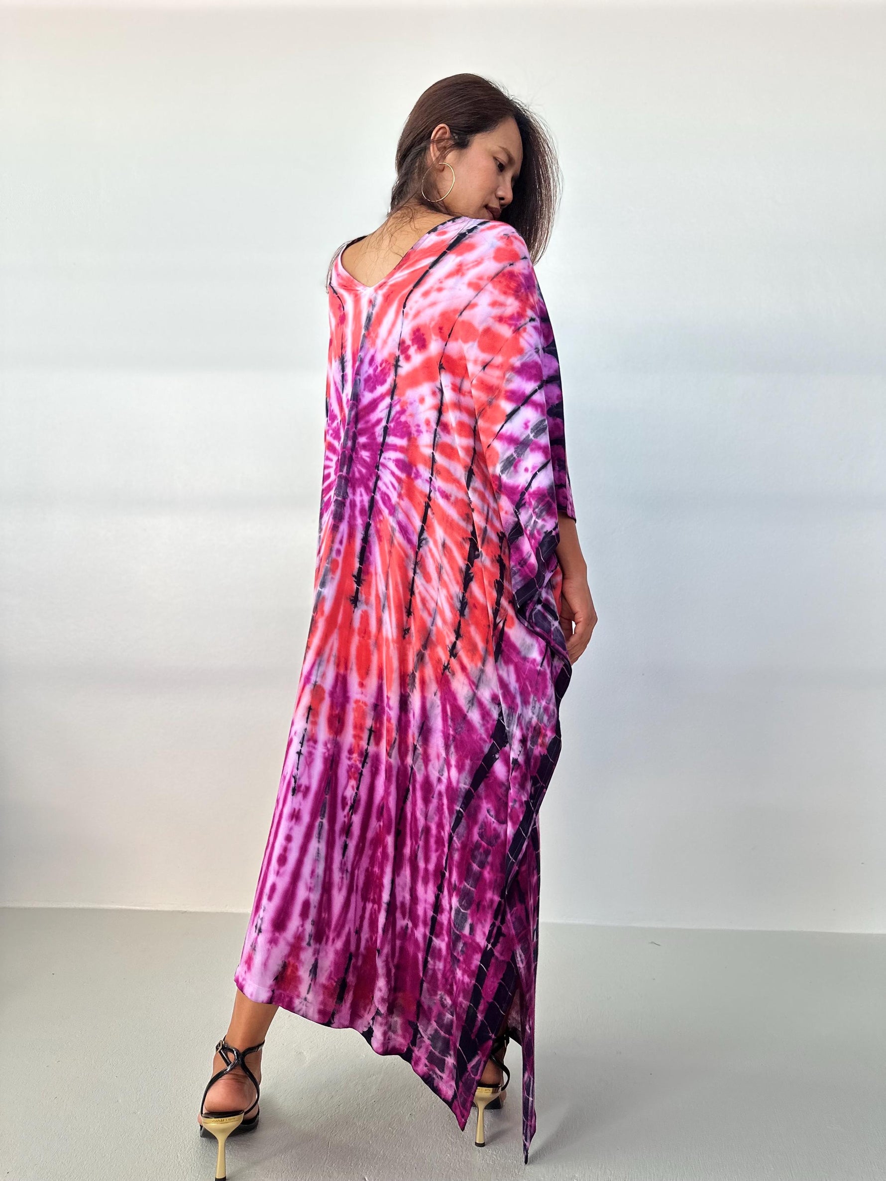 Mala Handworks Mala Kaftan in Violet & Fuchsia Tie Dye