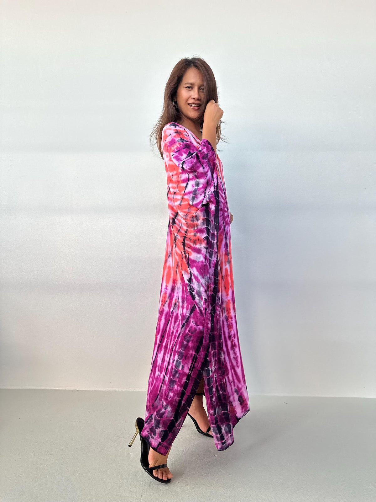 Mala Handworks Mala Kaftan in Violet & Fuchsia Tie Dye