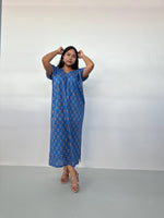 Mala Handworks Callie Petite Cotton Kaftan in Cornflower Paisley