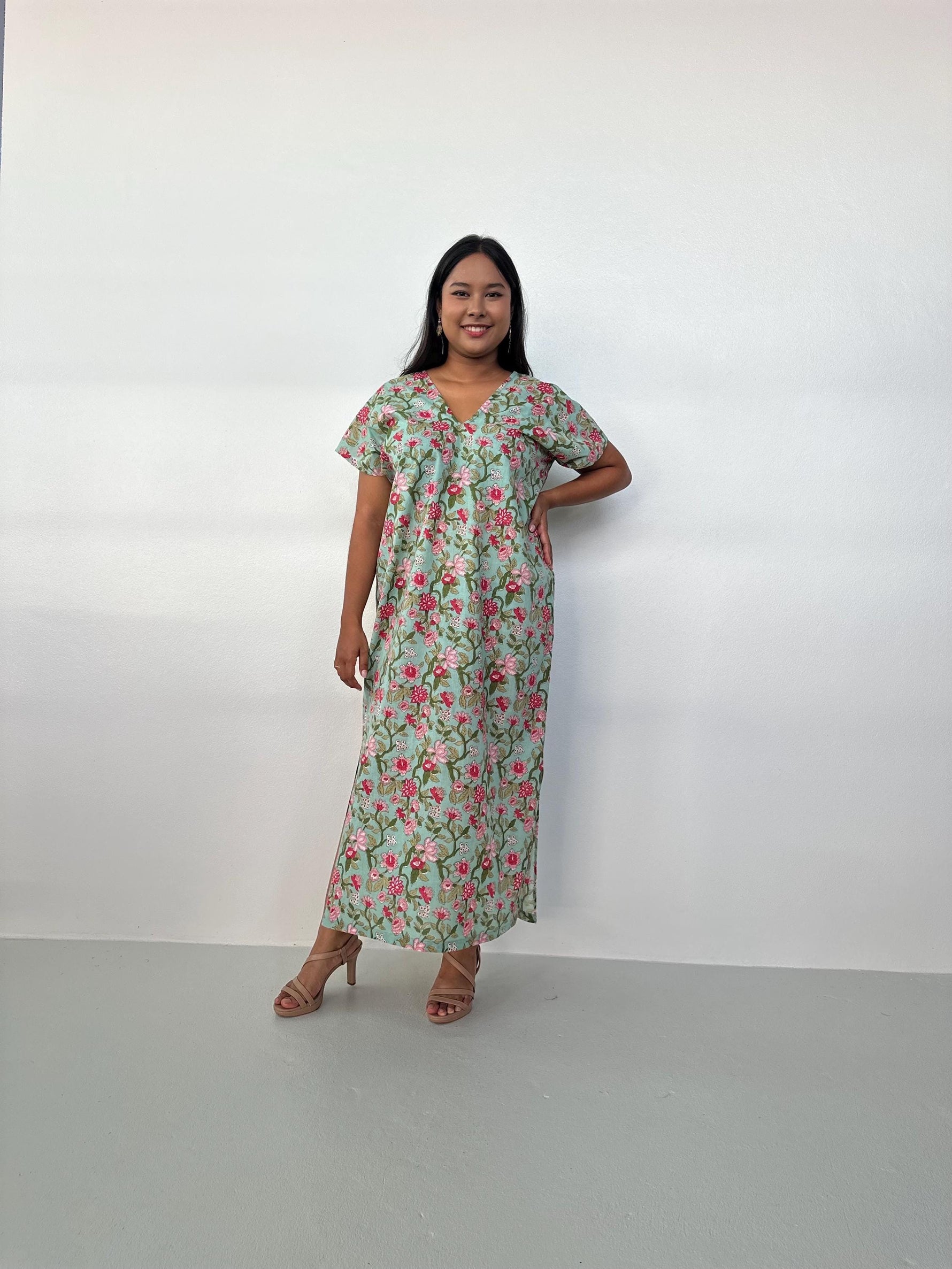 Mala Handworks Callie Petite Cotton Kaftan in Mint & Rose Floral