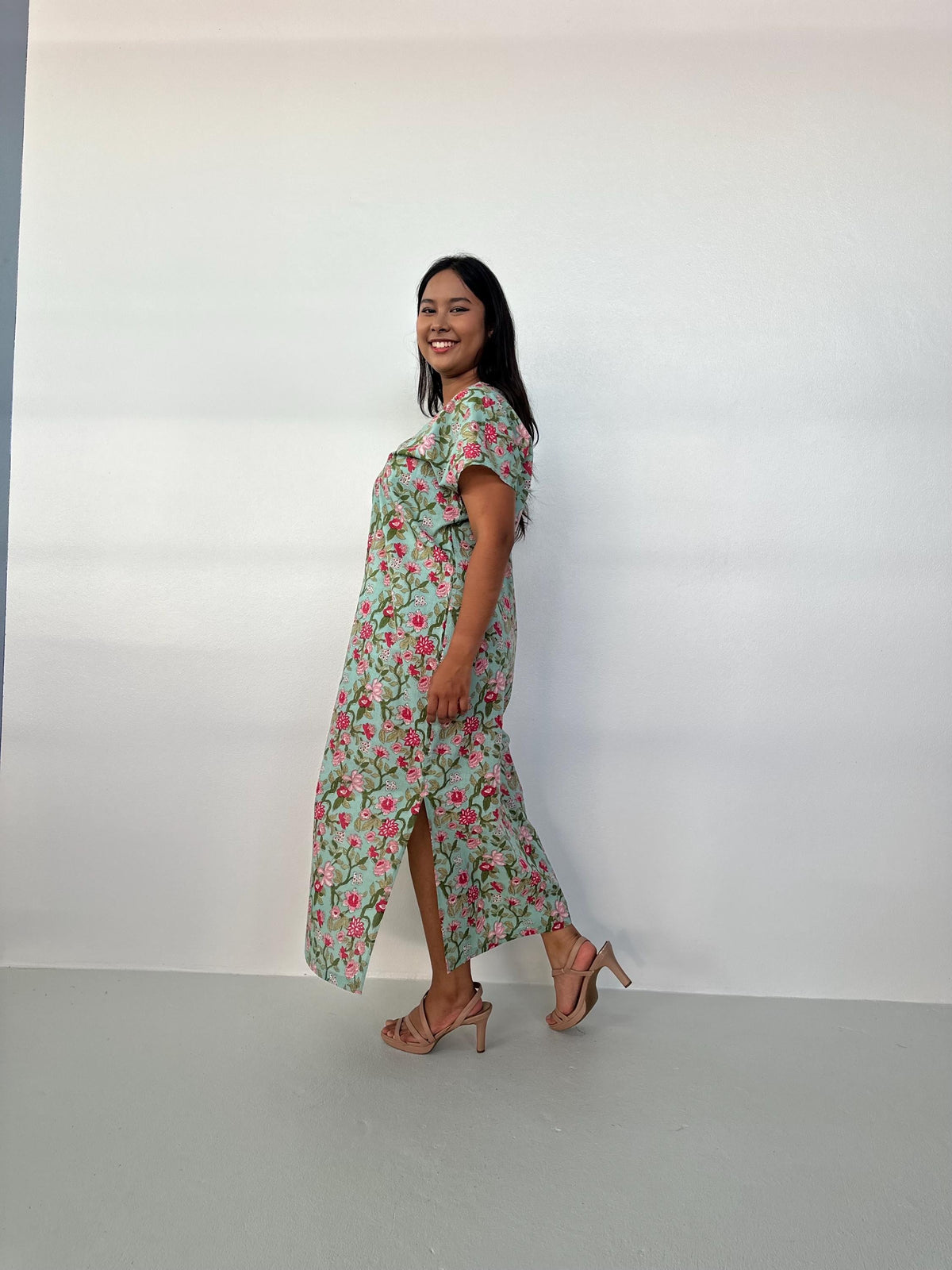 Mala Handworks Callie Petite Cotton Kaftan in Mint & Rose Floral