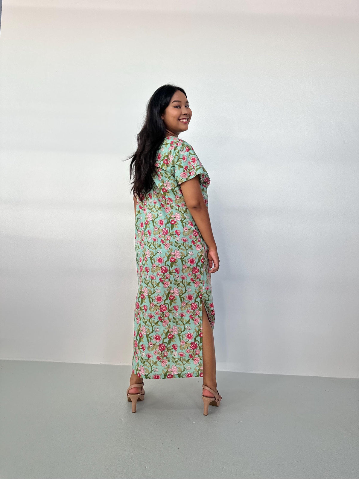 Mala Handworks Callie Petite Cotton Kaftan in Mint & Rose Floral