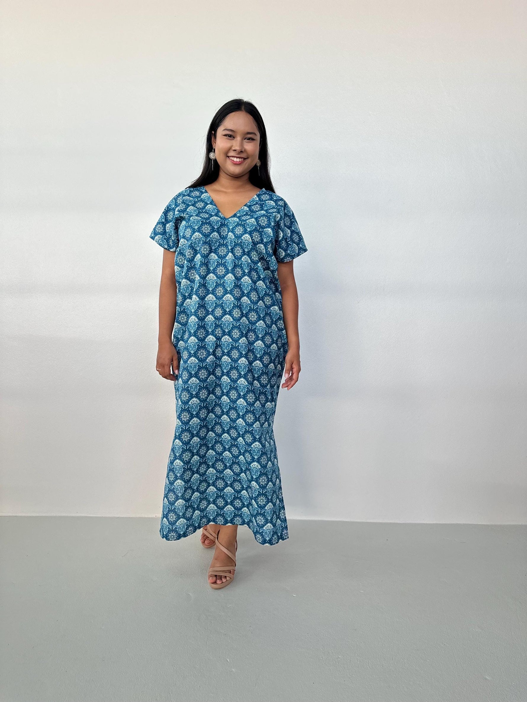 Mala Handworks Callie Petite Cotton Kaftan in Azure Paisley