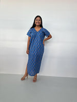 Mala Handworks Callie Petite Cotton Kaftan in Cornflower Paisley