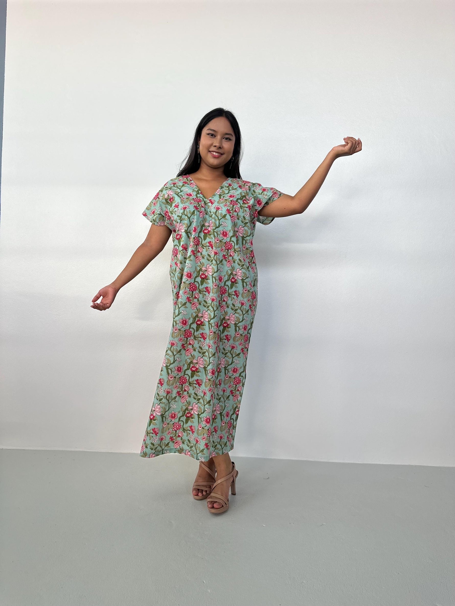 Mala Handworks Callie Petite Cotton Kaftan in Mint & Rose Floral