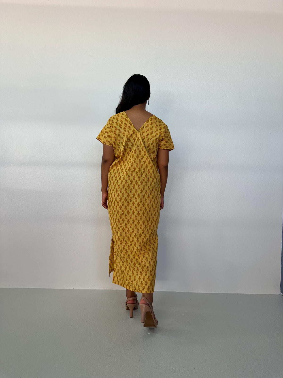 Mala Handworks Callie Petite Cotton Kaftan in Yellow Paisley
