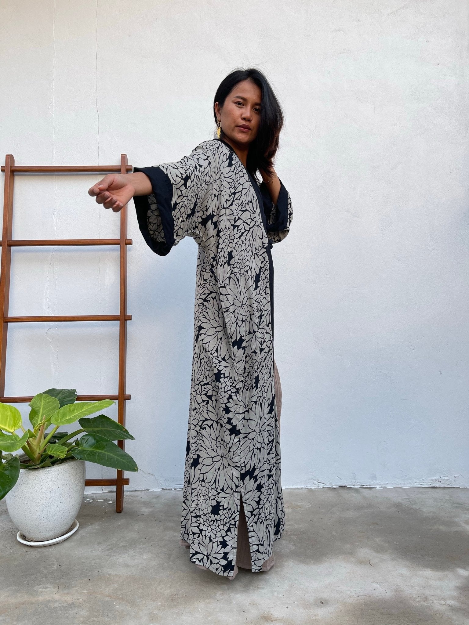 Kara Kimono Robe in Black Floral Print - One Size | Mala Handworks