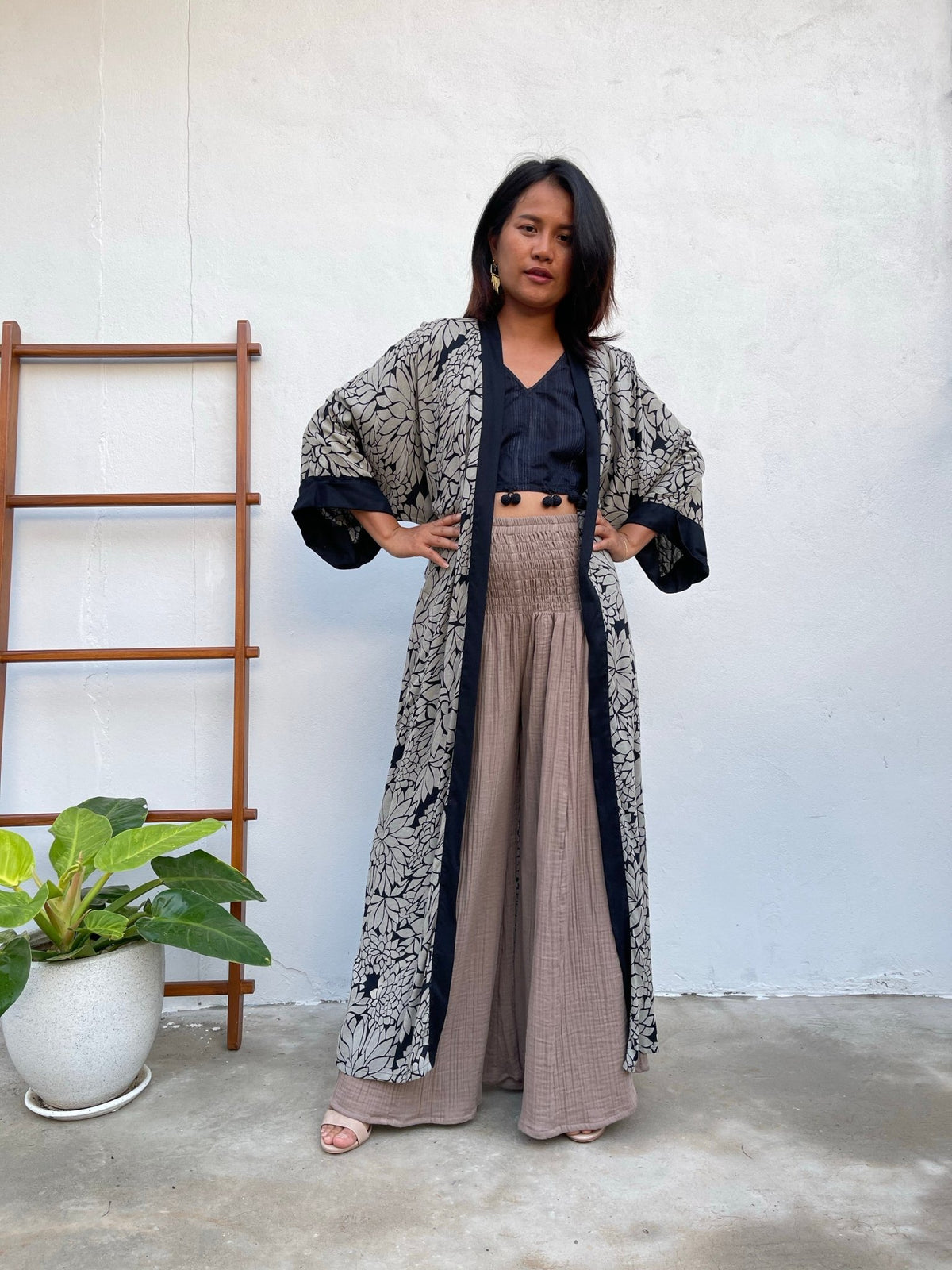 Silk Screen Robe Kara Kimono Robe in Black Floral Print - One Size | Mala Handworks