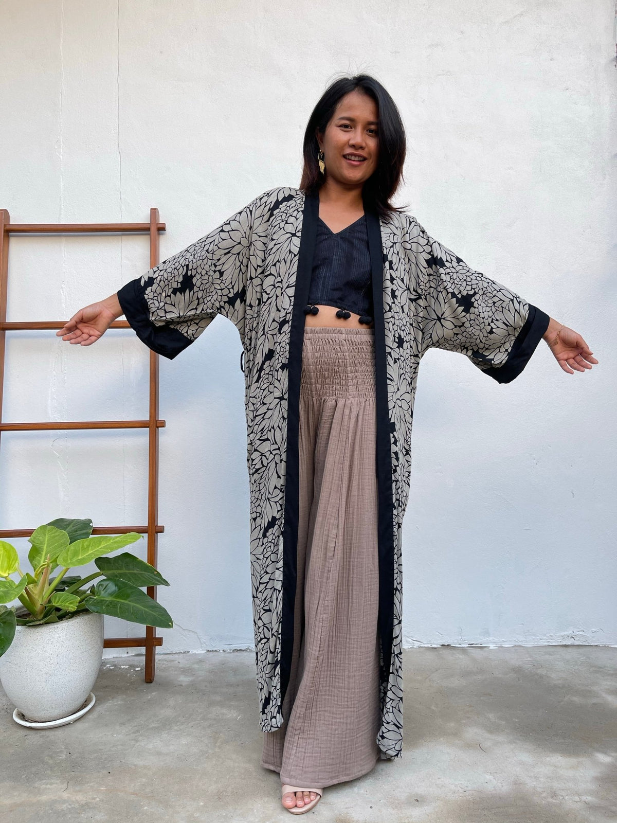 Silk Screen Robe Kara Kimono Robe in Black Floral Print - One Size | Mala Handworks