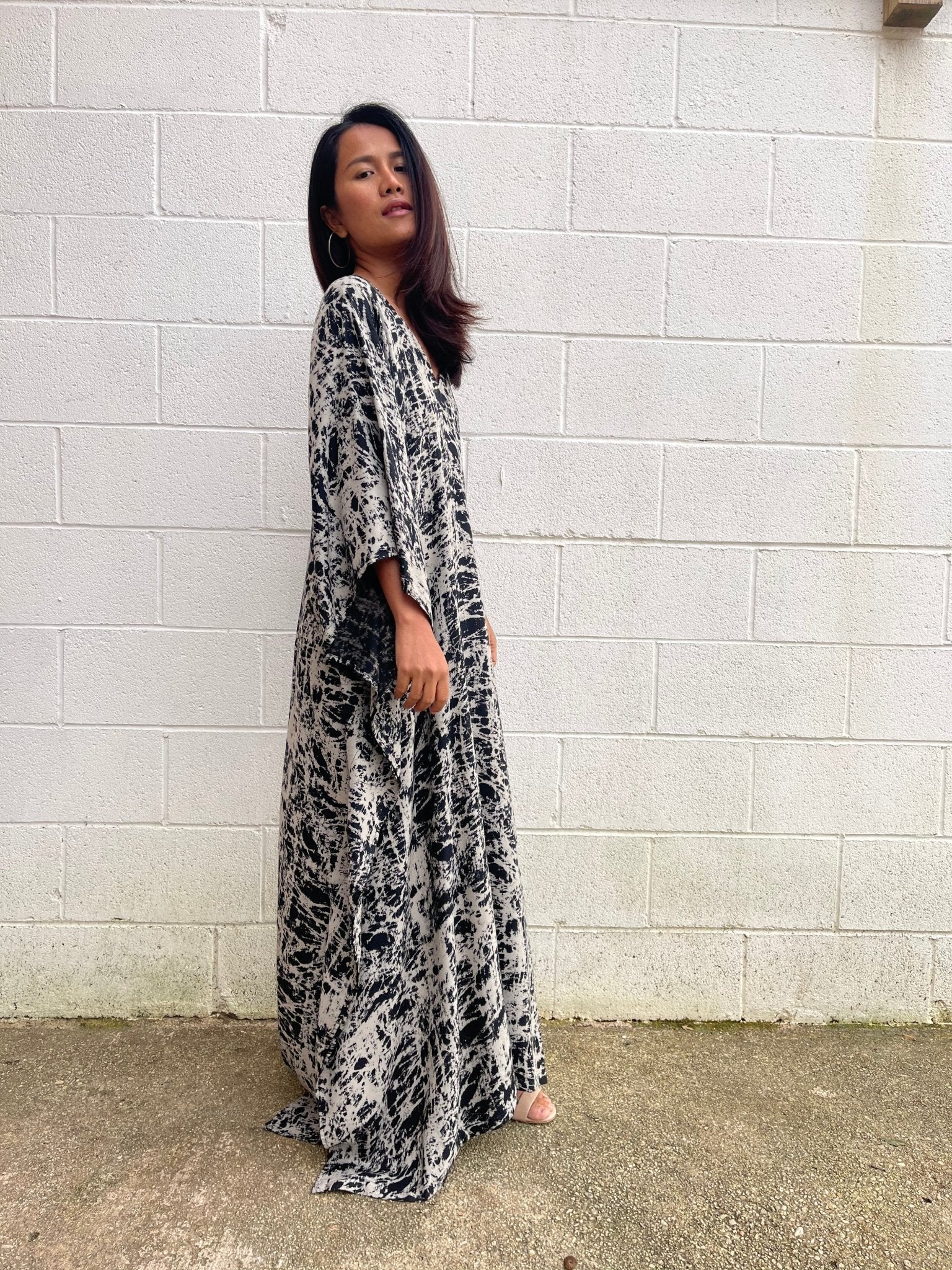 MALA handworks Luna Kaftan in Black and Abstract Silkscreen