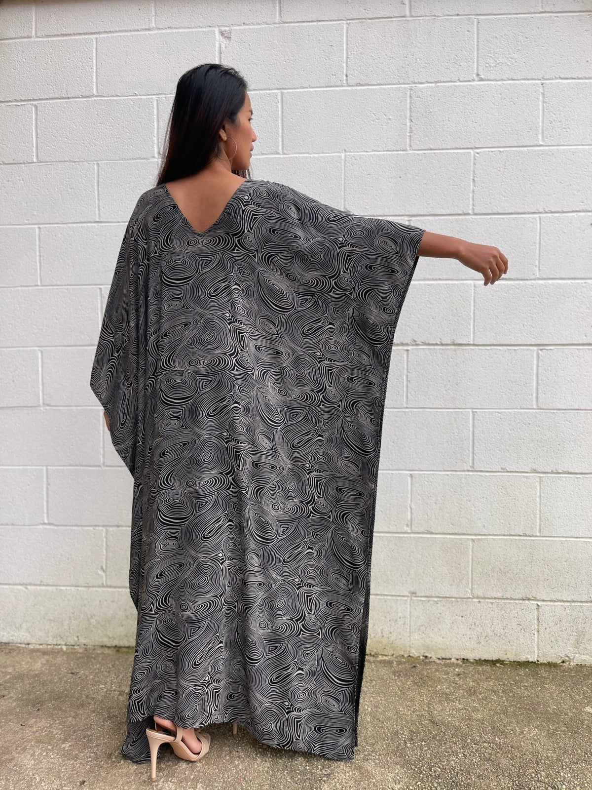 MALA handworks Luna Kaftan in Black and Abstract Silkscreen