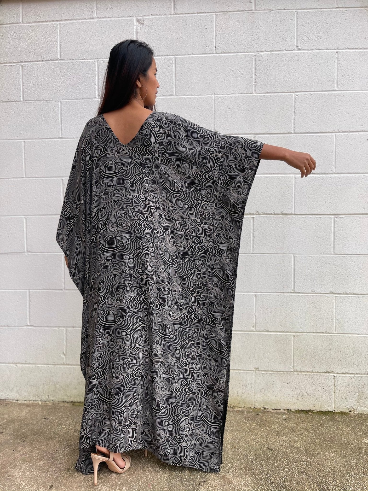 MALA handworks Luna Kaftan in Black and Abstract Silkscreen