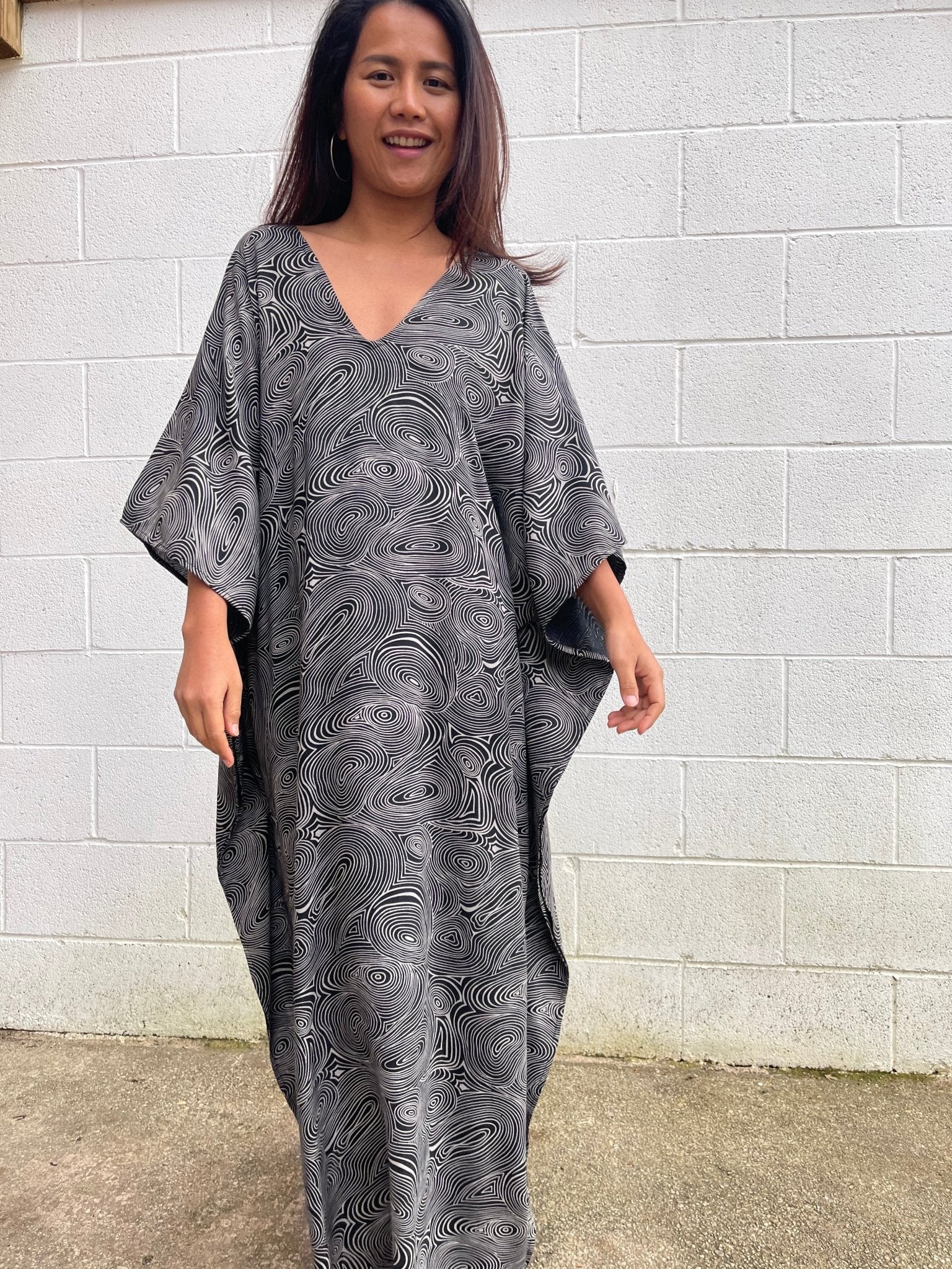 MALA handworks Luna Kaftan in Black and Abstract Silkscreen