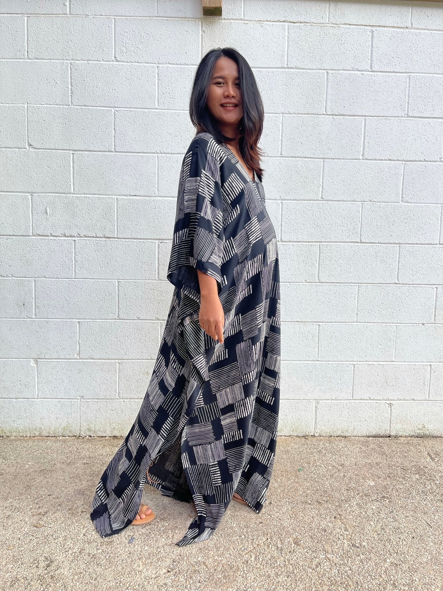 MALA handworks Luna Kaftan in Black and Geometric Silkscreen
