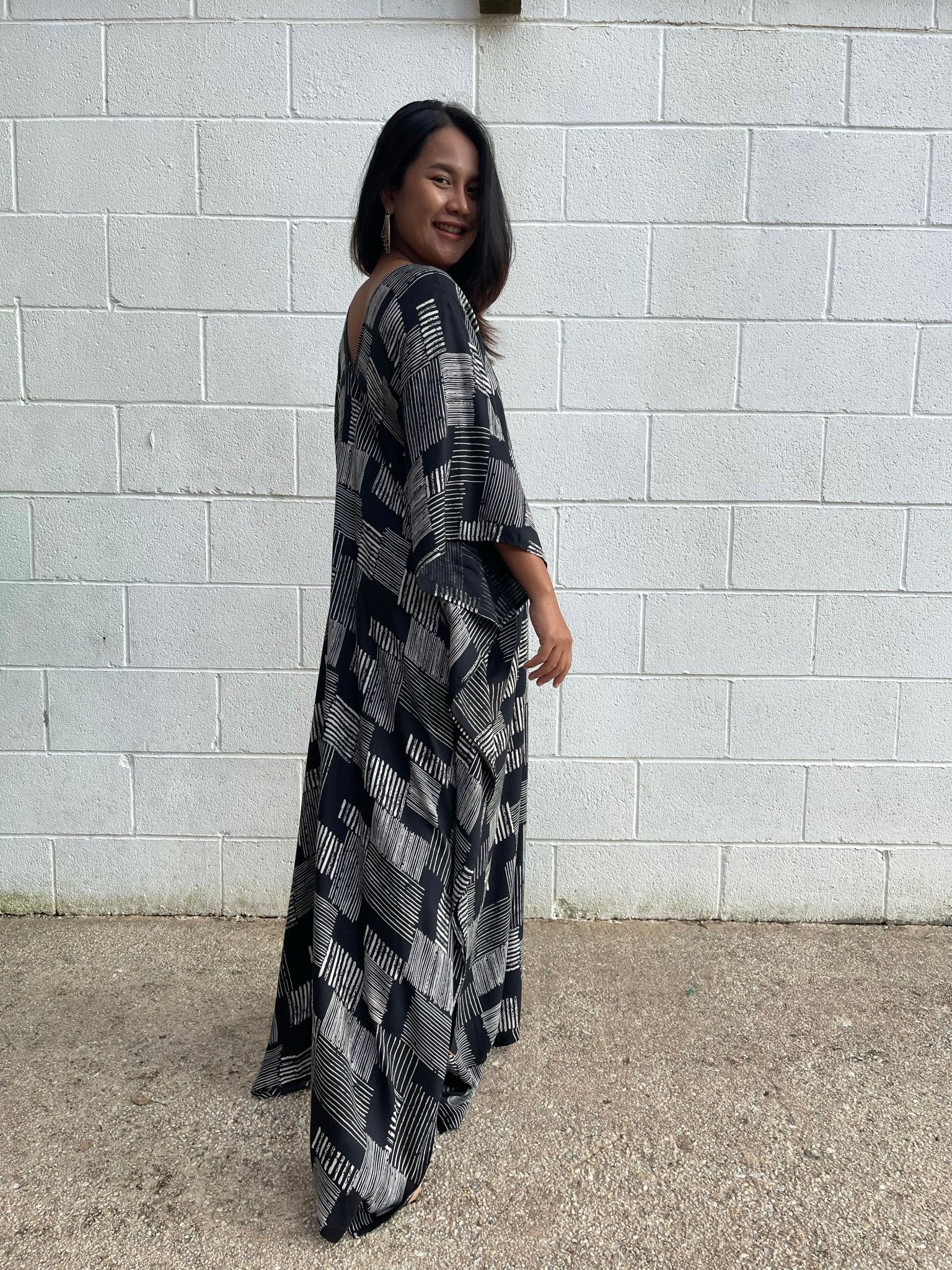 MALA handworks Luna Kaftan in Black and Geometric Silkscreen