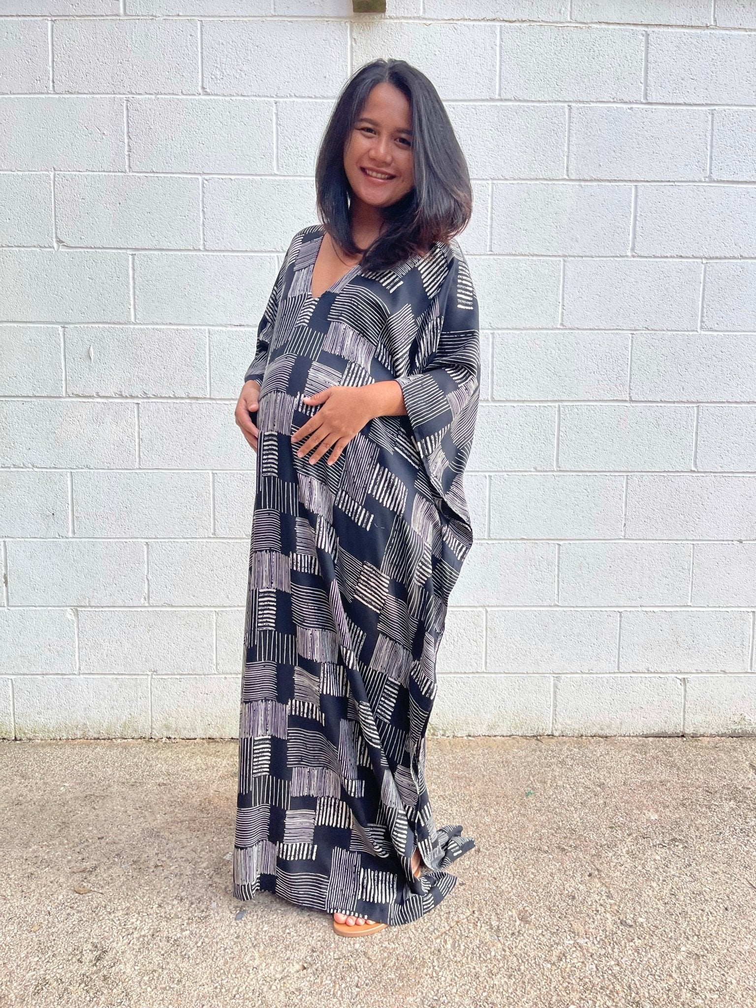 MALA handworks Luna Kaftan in Black and Geometric Silkscreen