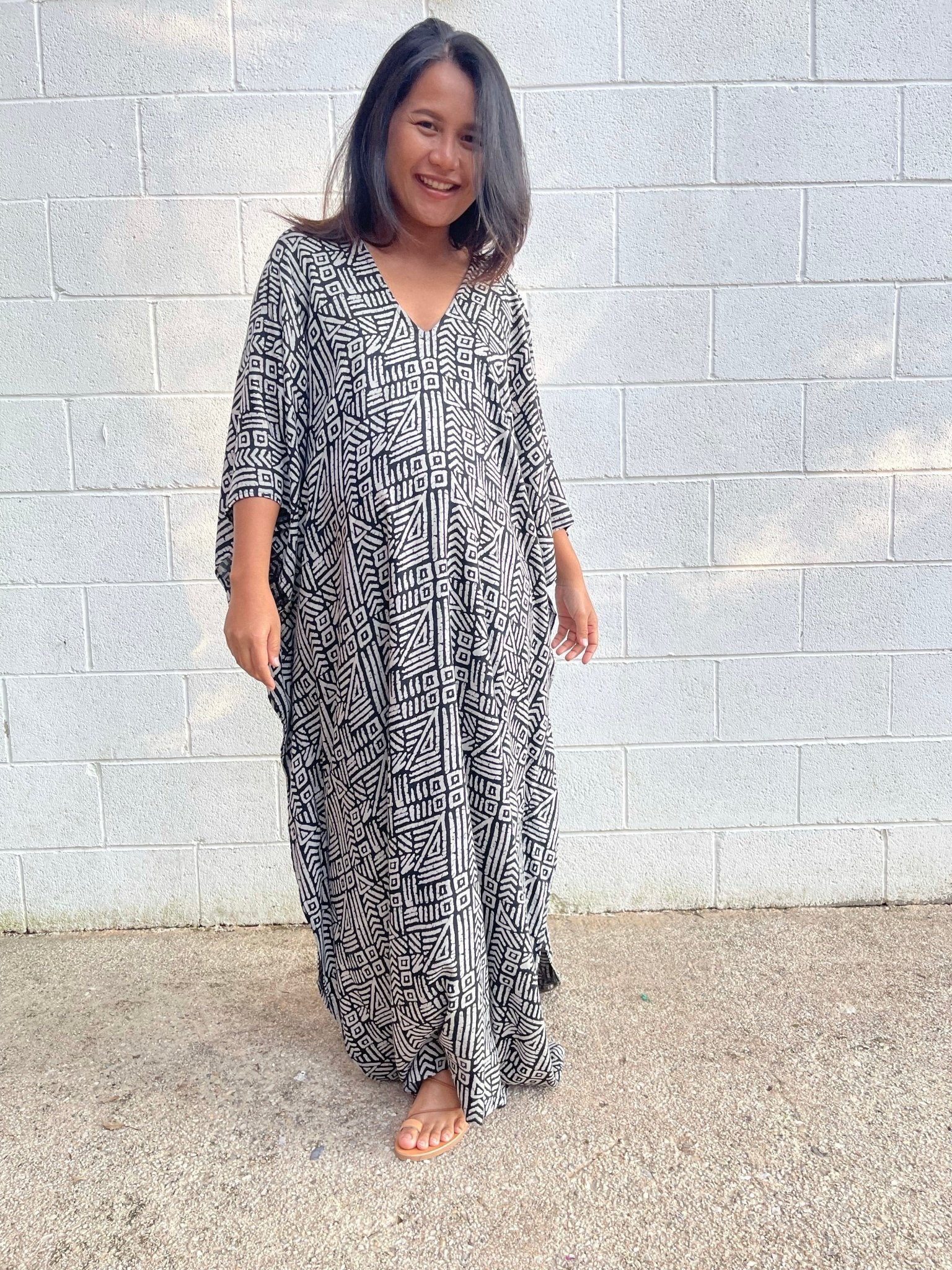 MALA handworks Luna Kaftan in Black and Geometric Silkscreen