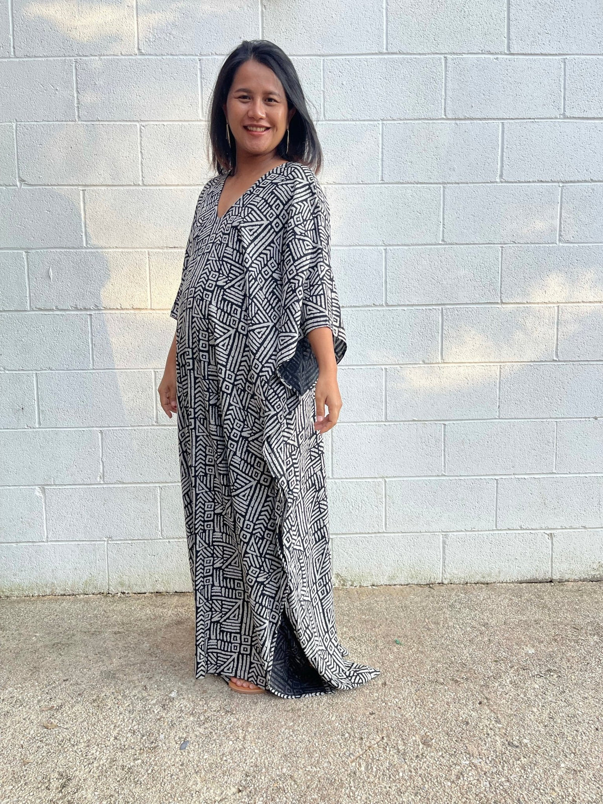 MALA handworks Luna Kaftan in Black and Geometric Silkscreen