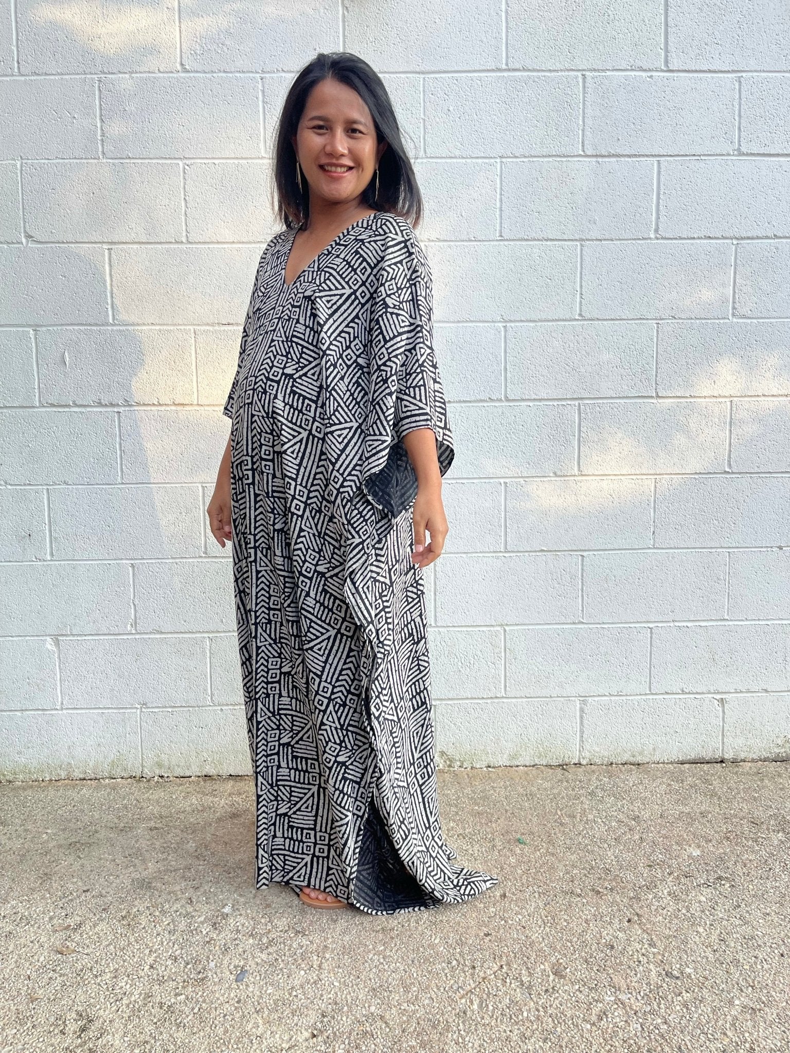 MALA handworks Luna Kaftan in Black and Geometric Silkscreen