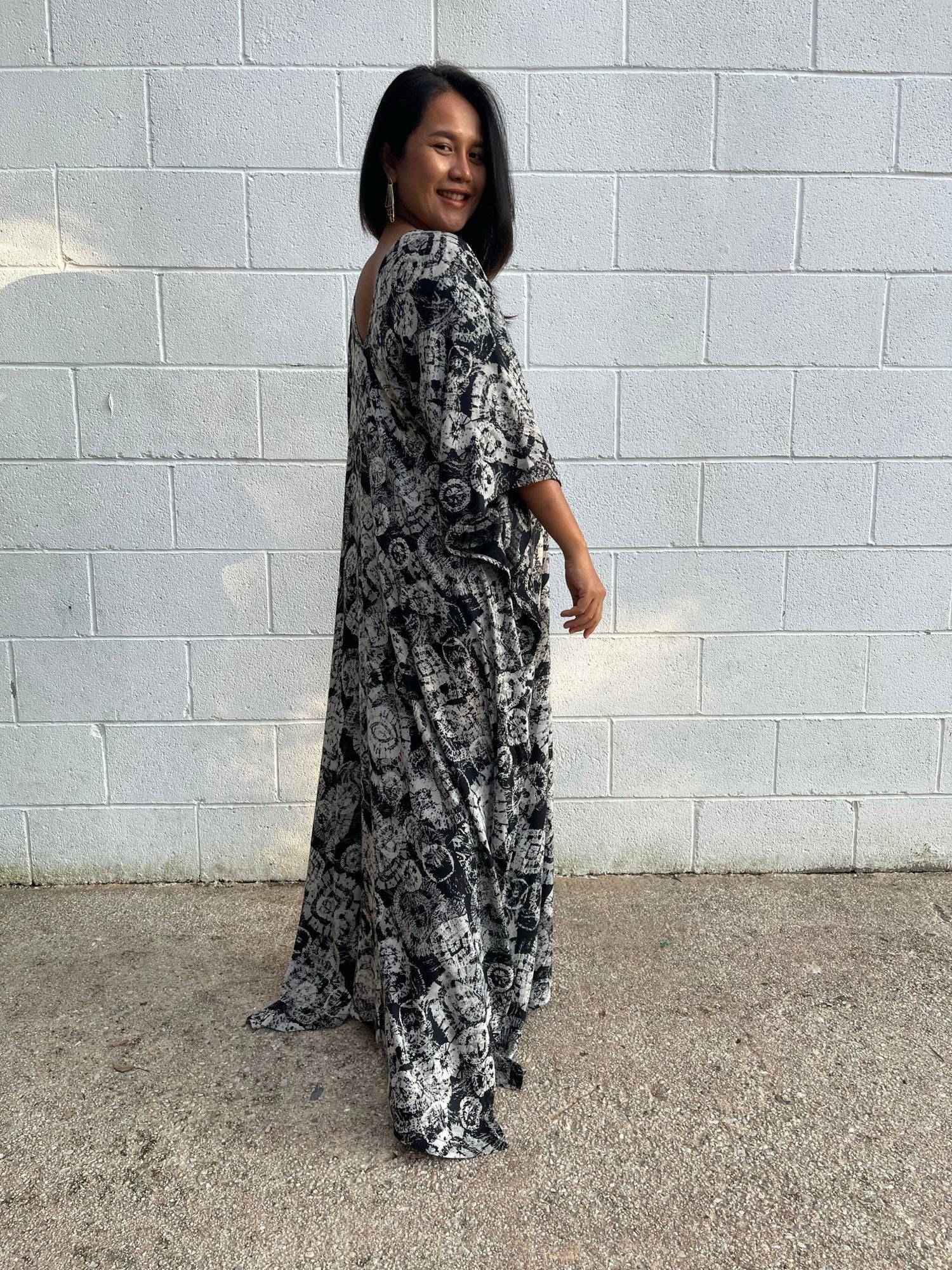 MALA handworks Luna Kaftan in Black and Geometric Silkscreen