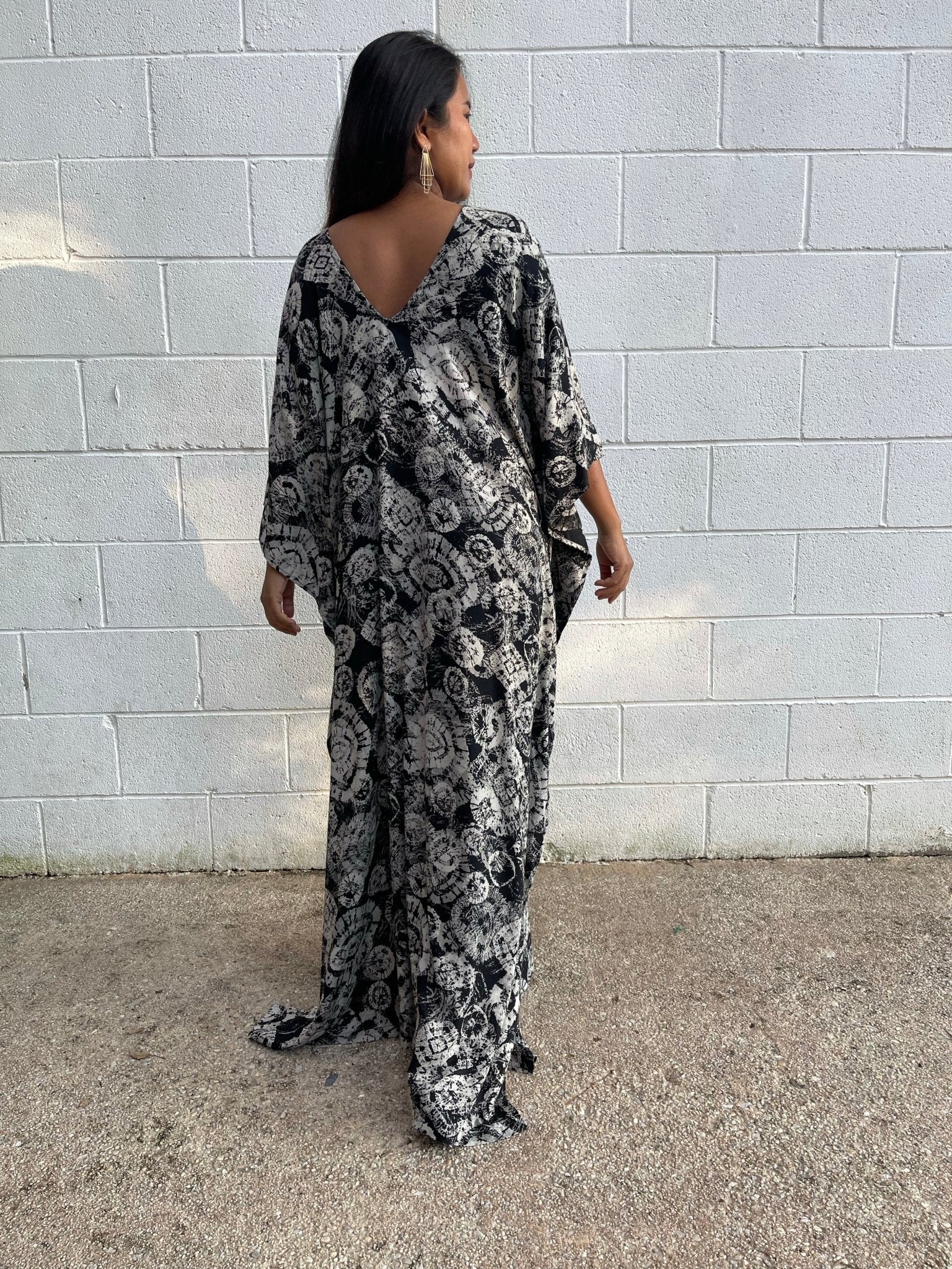 MALA handworks Luna Kaftan in Black and Geometric Silkscreen