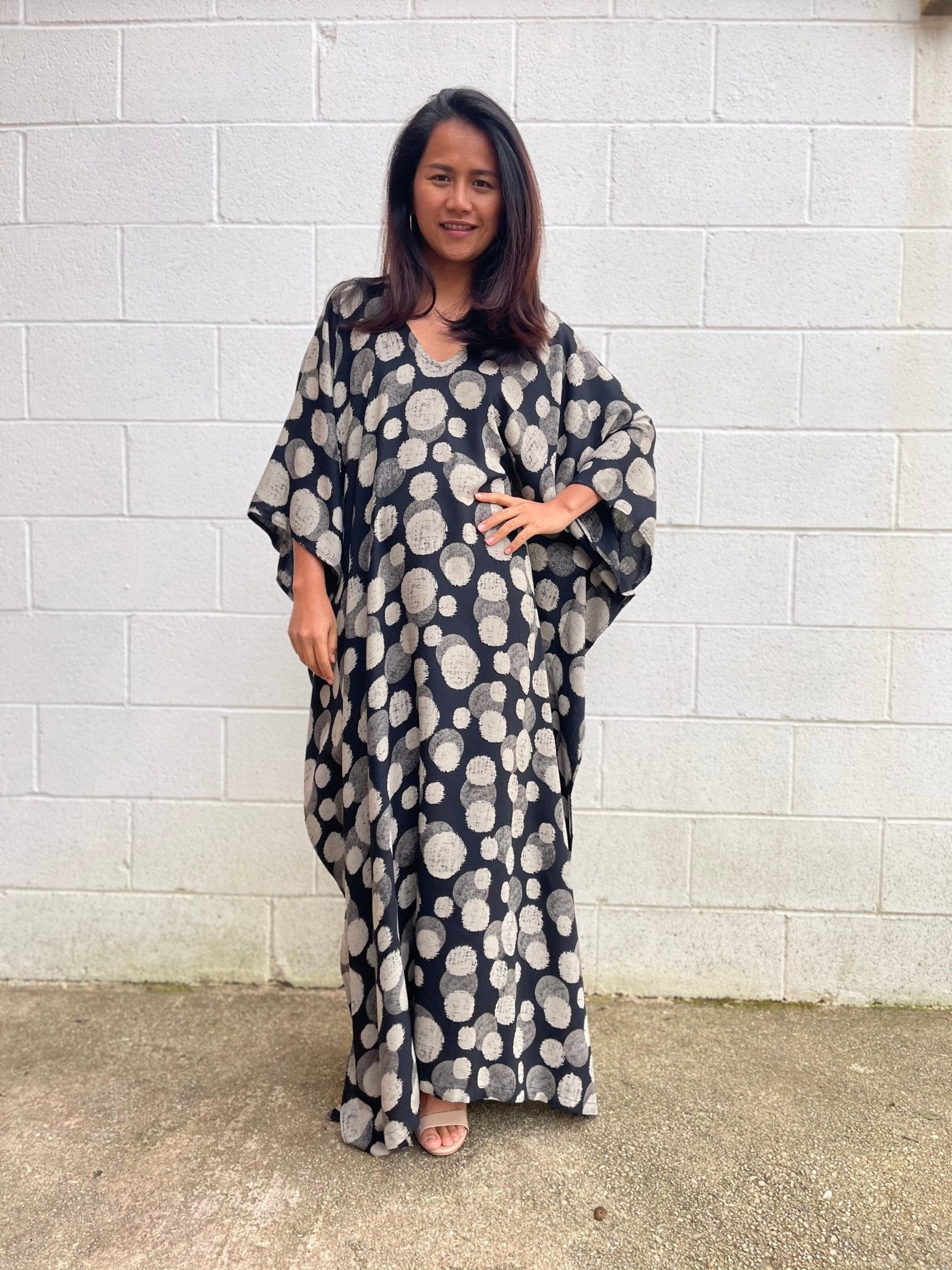 MALA handworks Luna Kaftan in Black and Orbs Silkscreen