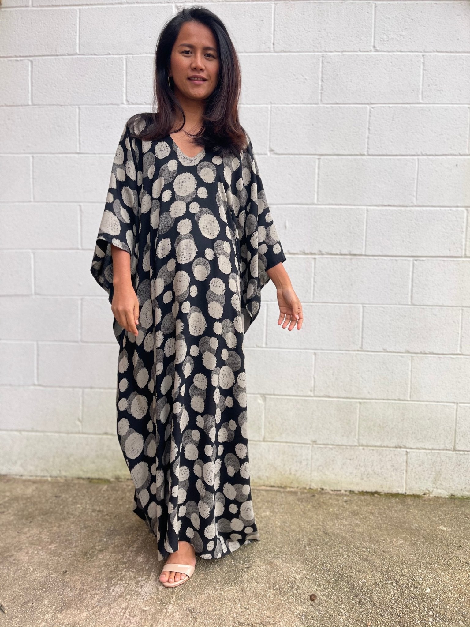 MALA handworks Luna Kaftan in Black and Orbs Silkscreen